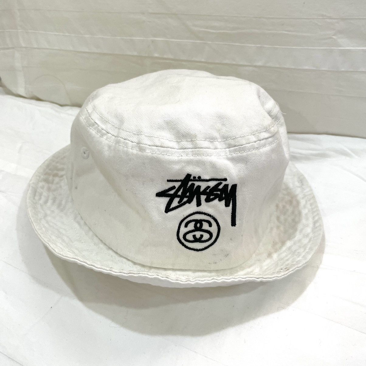 image of Stussy Embroidered Bucket Hat in White, Women's