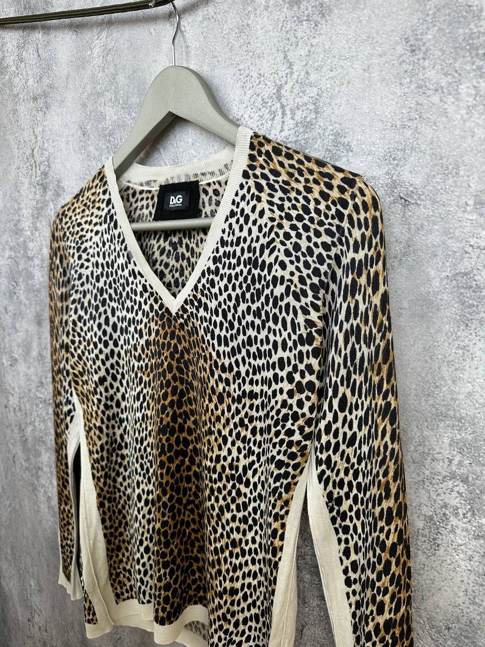 Dolce & Gabbana Dolce & Gabbana Y2k Leopard Top V-Neck Silk Sweater 2000s LS Size S / US 4 / IT 40 - 5 Thumbnail