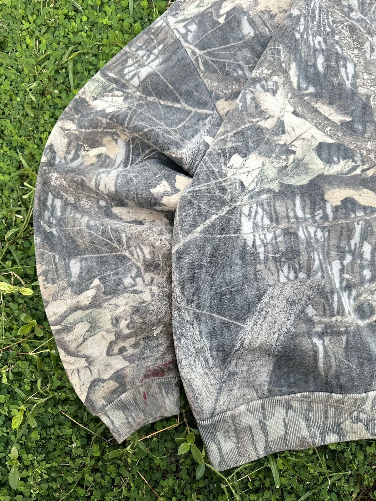 Realtree Crazy Vintage Faded Carhartt Style Realtree Camo Sweatshirt Size US XL / EU 56 / 4 - 12 Thumbnail