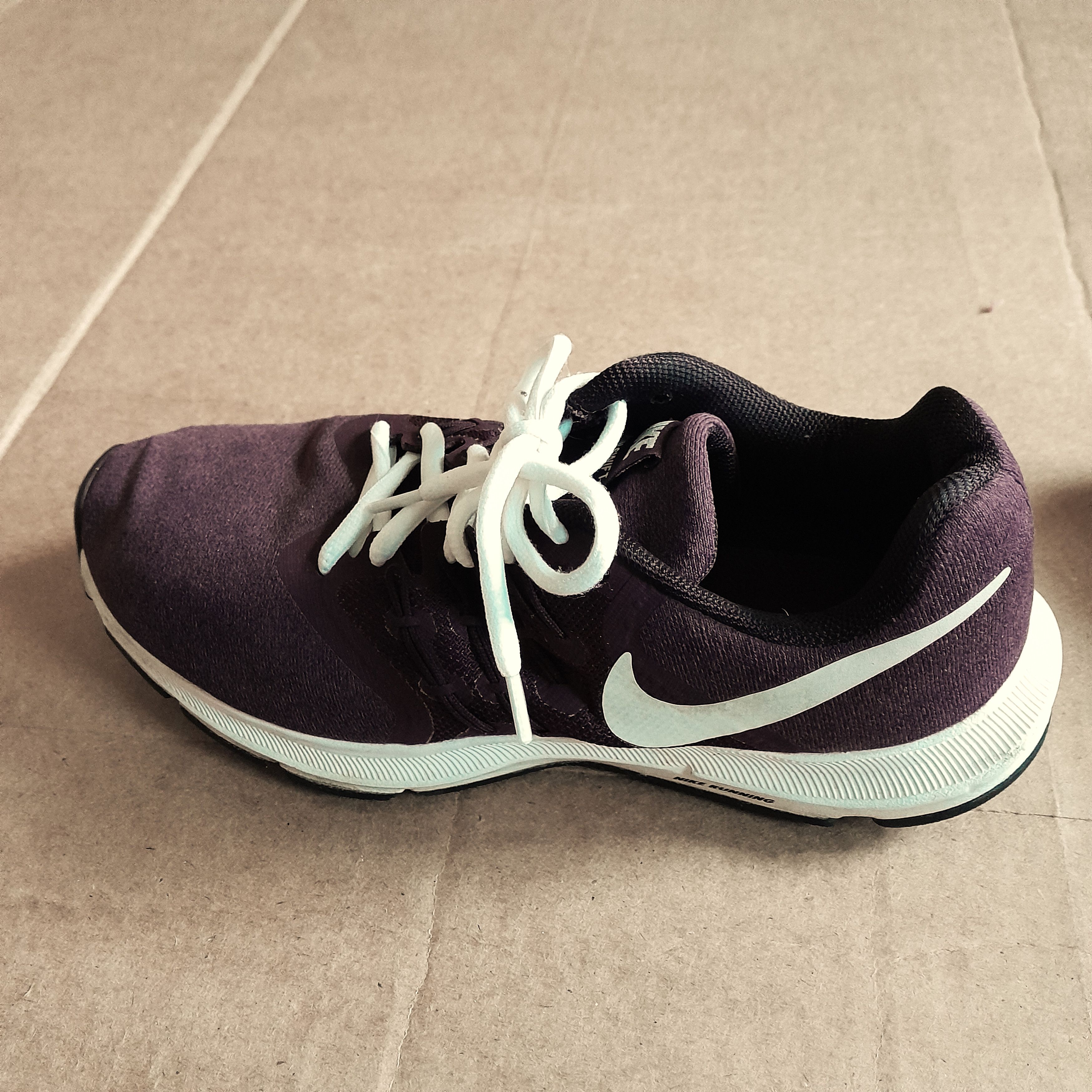 Nike Nike Women’s Brown Running Low Top Sneakers Size US 6 / IT 36 - 3 Thumbnail