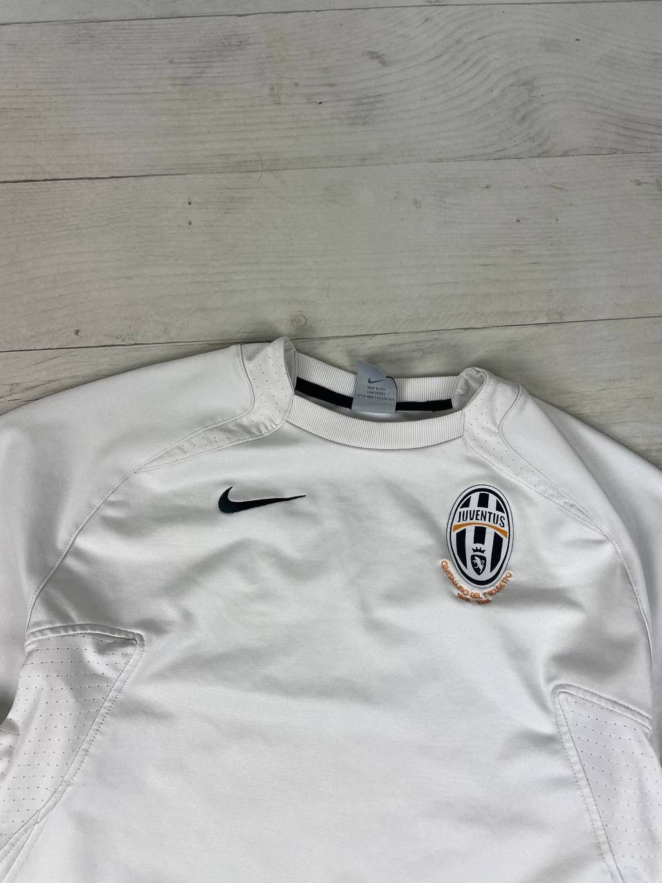 Nike Vintage Nike Juventus 2005 2006 Training Sweatshirt Soccer Size US M / EU 48-50 / 2 - 2 Thumbnail