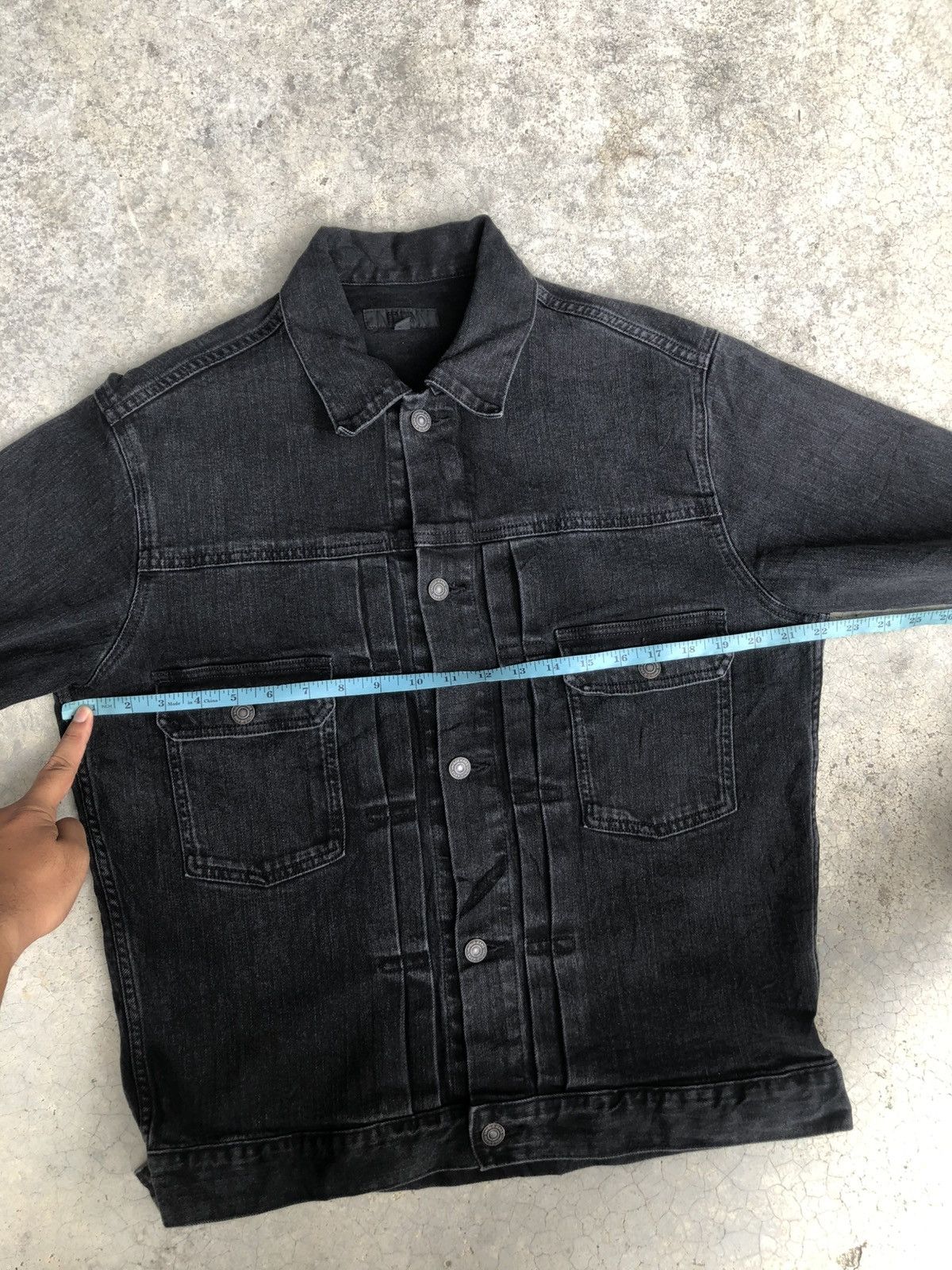 Uniqlo Japanese Uniqlo Type 2 Denim Jacket Distressed Denim Size US L / EU 52-54 / 3 - 23 Thumbnail