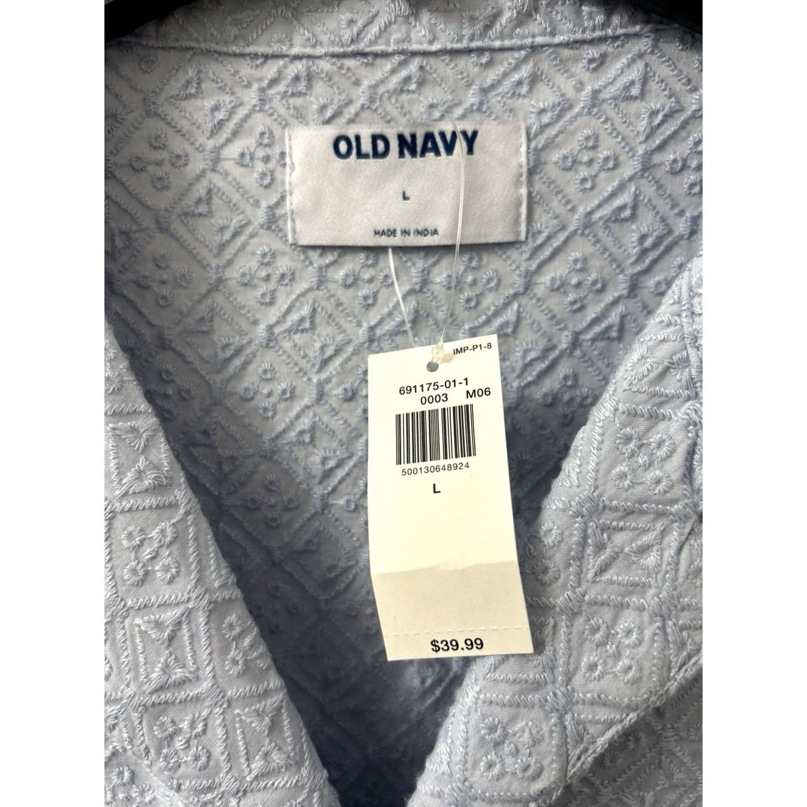 Old Navy VINTAGE Old Navy Shirt Mens L Blue Geometric Button Down S/S MSRP 40? Size US L / EU 52-54 / 3 - 5 Thumbnail