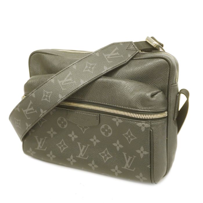 Louis Vuitton Auth Louis Vuitton Taigarama Outdoor Messenger PM M30233  Men's Shoulder Bag Noir