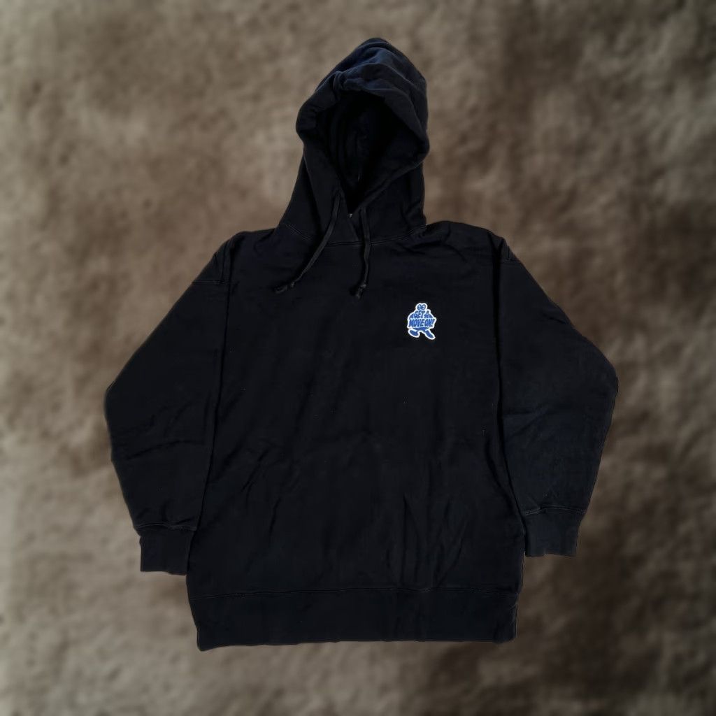 Uniqlo VINTAGE Uniqlo Verdy Hoodie Sweatshirt L Black Get A Move On Dog Cartoon Art Graphic Print Hooded Pockets Pullover Men Size US L / EU 52-54 / 3 - 1 Thumbnail