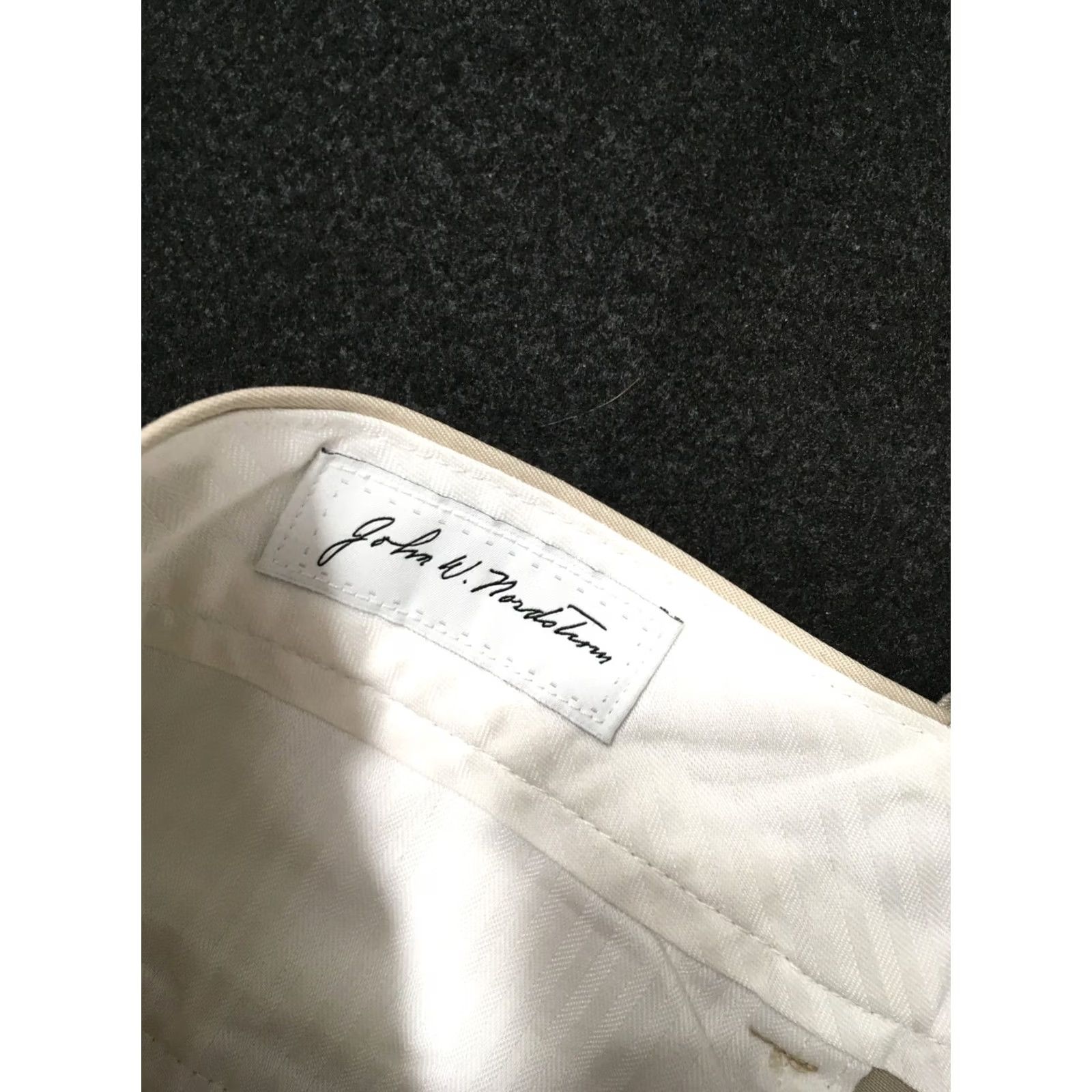 Nordstrom John W Nordstrom Pants Mens Tag 33 x29 Khaki Pleated Wrinkle Free staining Size US 33 - 7 Thumbnail
