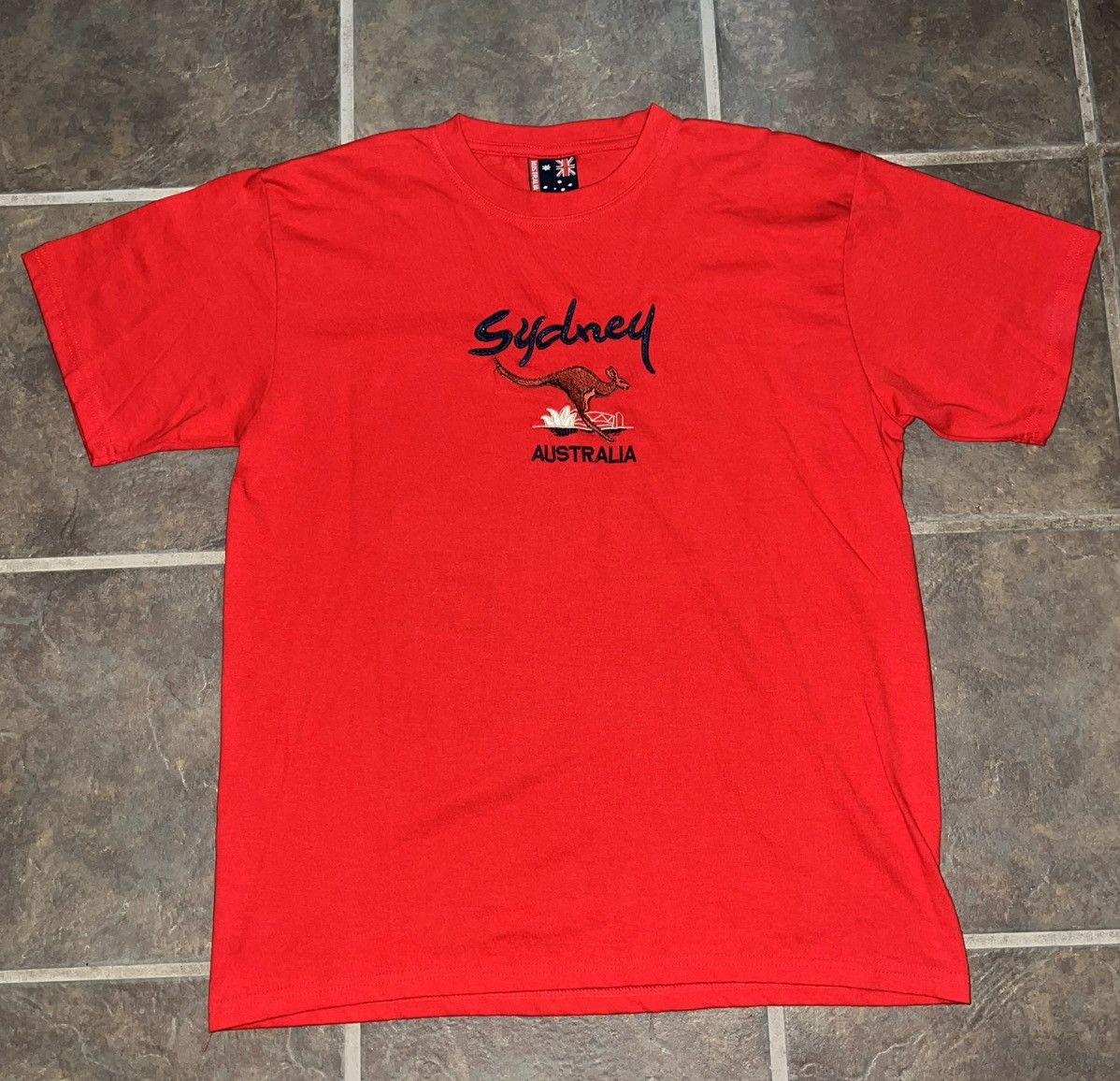 Vintage VINTAGE SYDNEY AUSTRALIA T-SHIRT Size US L / EU 52-54 / 3 - 6 Thumbnail