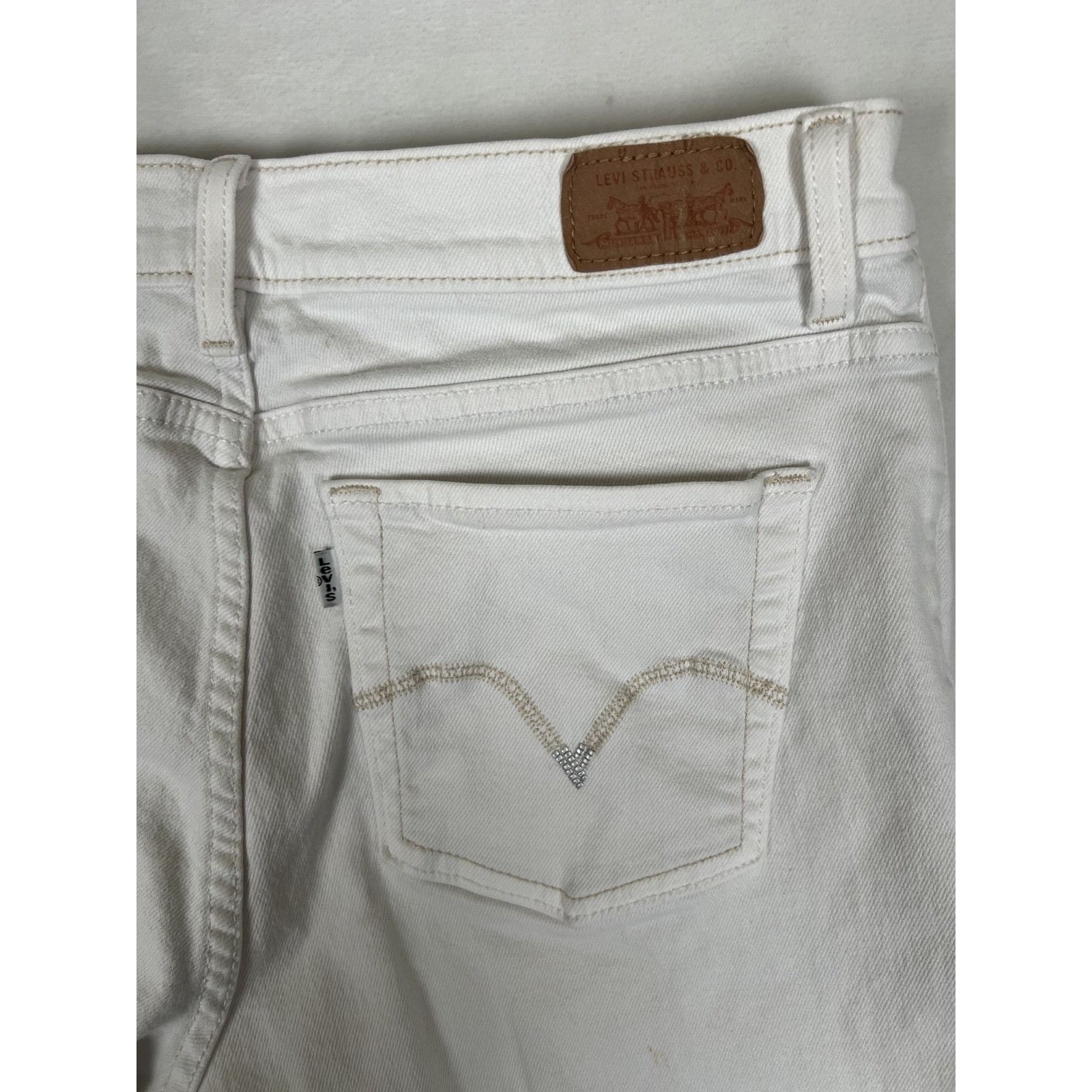 Levi's Vintage Levi's Perfectly Slimming 512 Bootcut White Denim Je Size 30" / US 8 / IT 44 - 13 Thumbnail