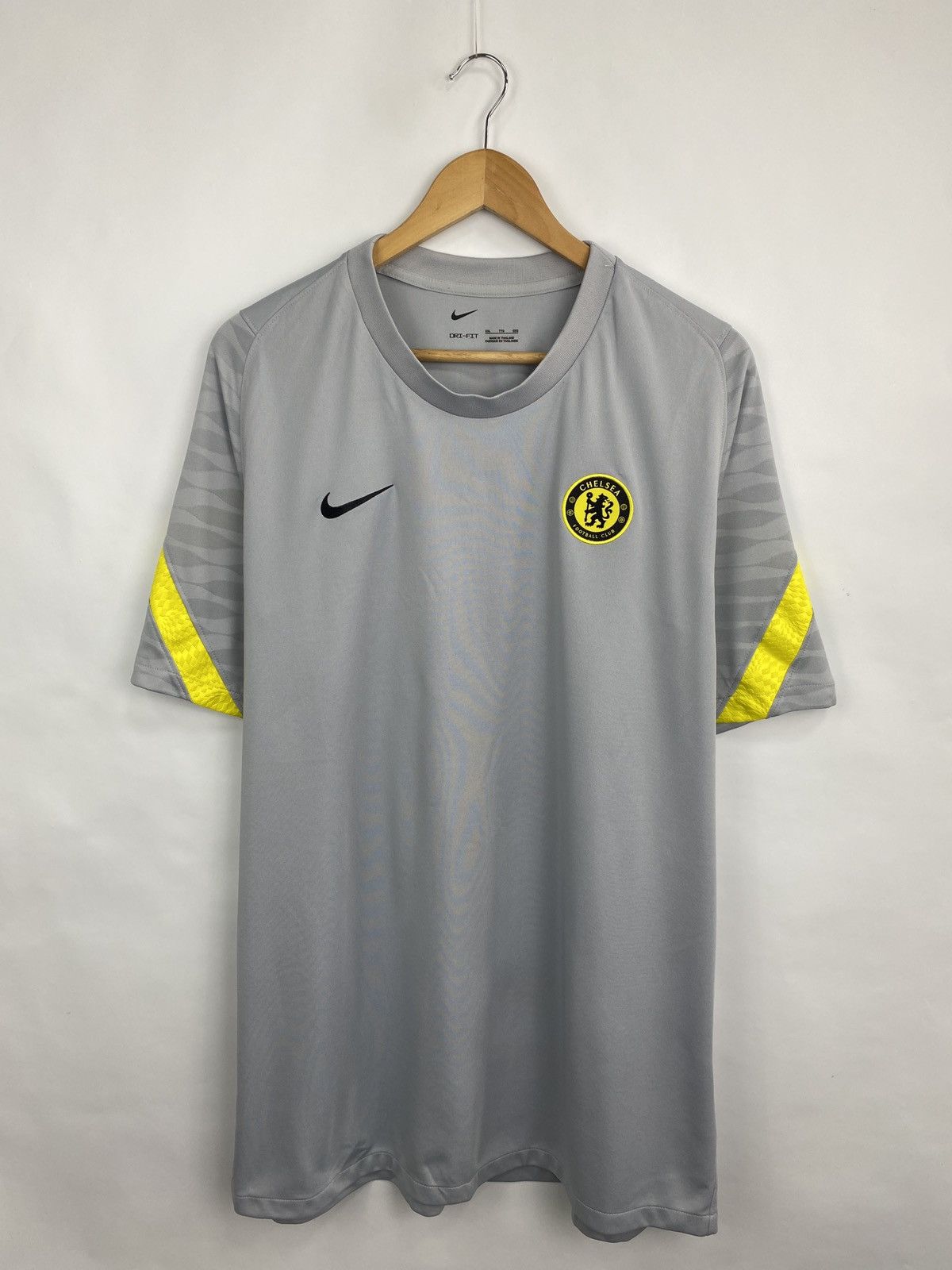 Chelsea Soccer 🏴󠁧󠁢󠁥󠁮󠁧󠁿 Y2K Nike Chelsea Soccer Jersey Training T-Shirt Rare Retro Size US XXL / EU 58 / 5 - 3 Thumbnail