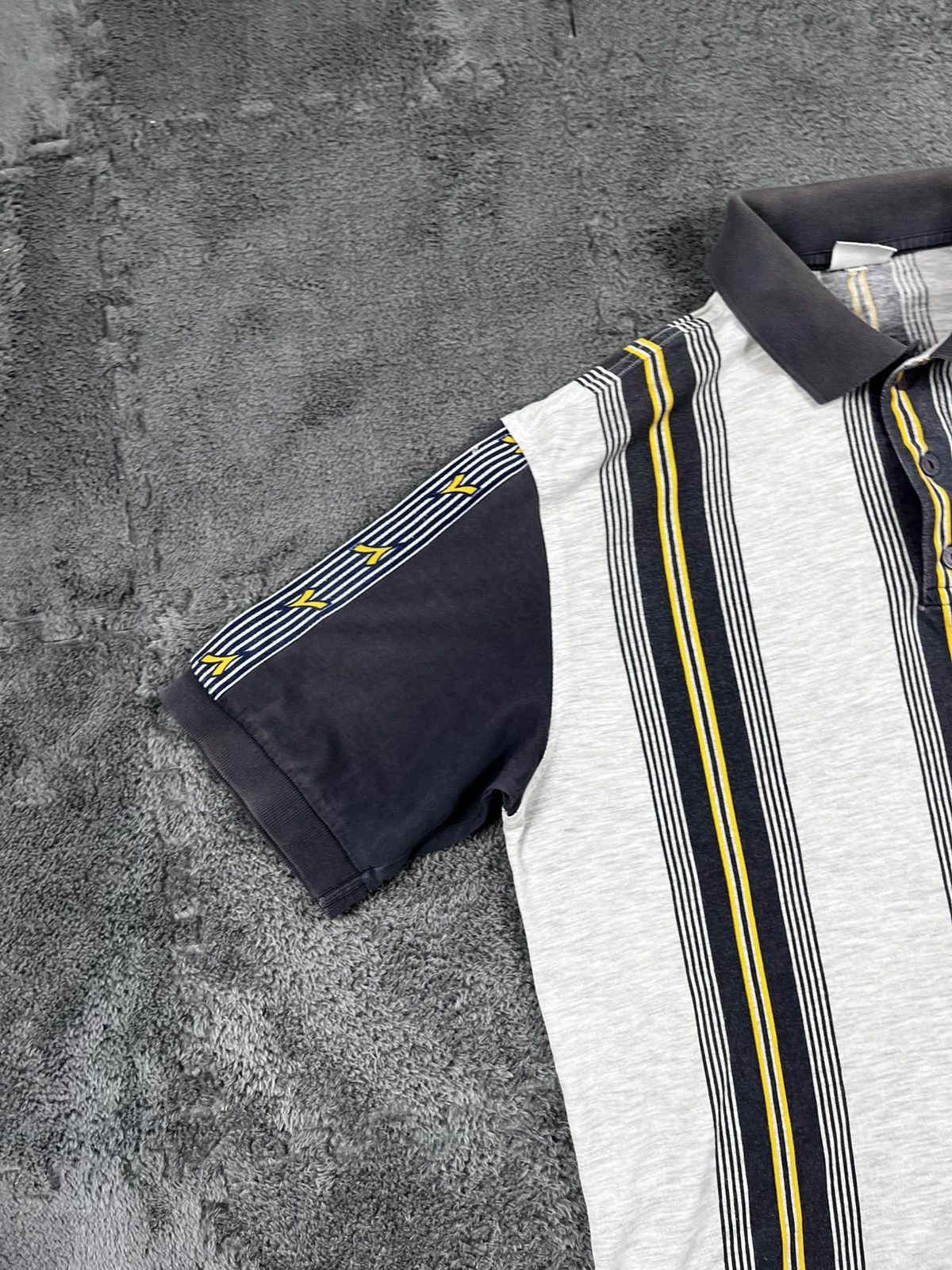 Diadora Vintage 00s Diadora Stripes Striped Polo streetwear M Size US M / EU 48-50 / 2 - 4 Thumbnail