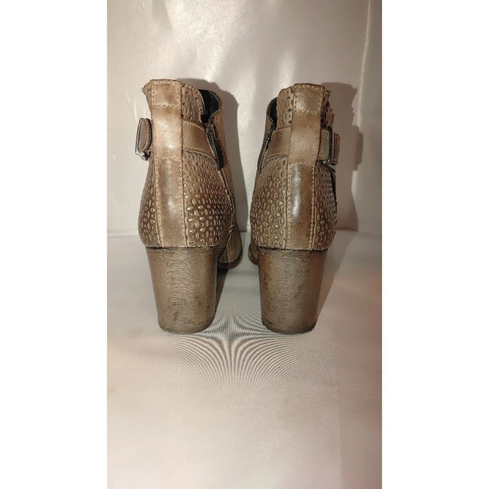 monkey time Naughty Monkey Show Stoppa Leather Booties Size 8M Size US 8 / IT 38 - 7 Thumbnail