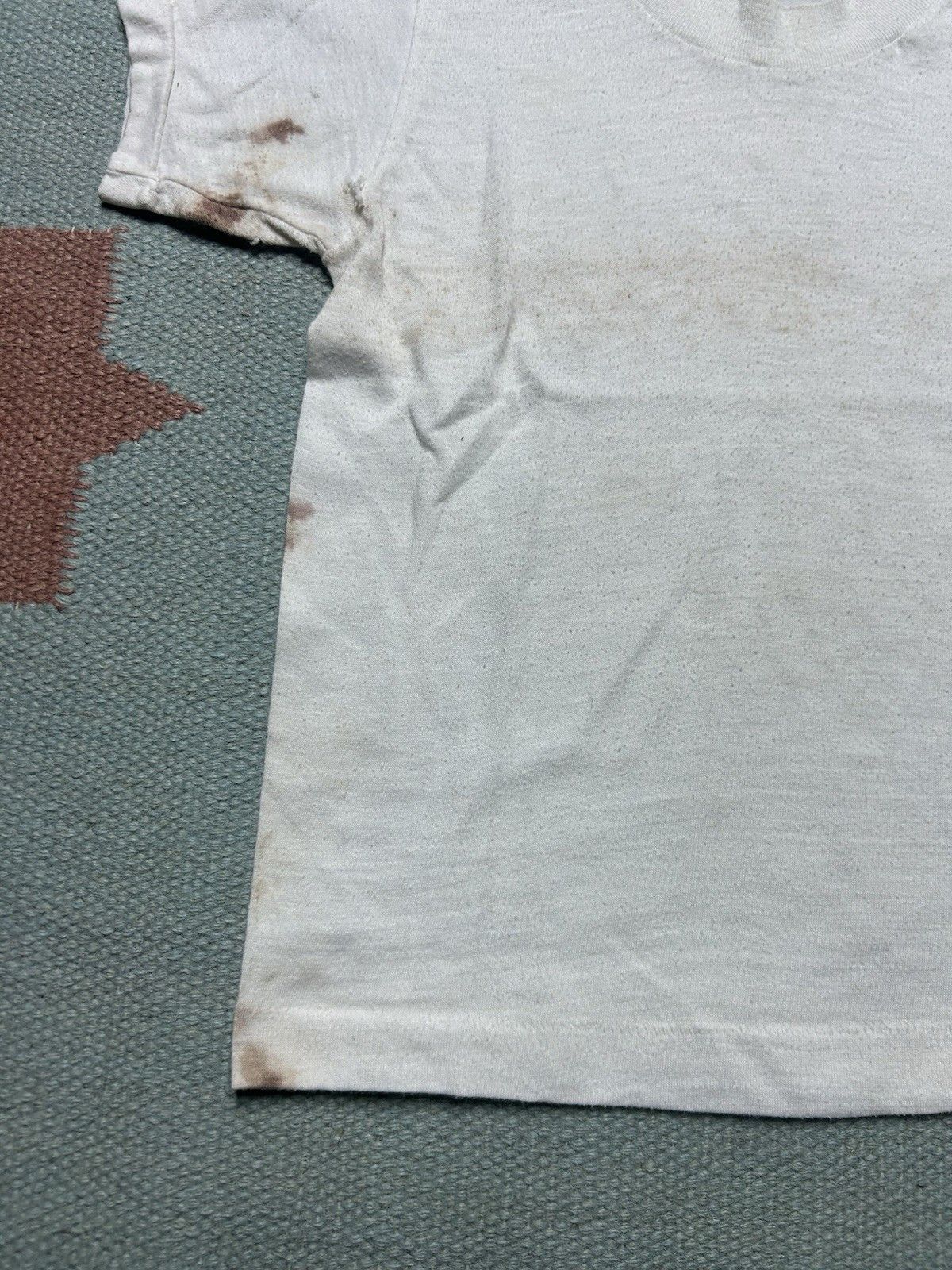 Vintage Vtg 70s blank white t shirt distressed FOTL kids 10 baby tee Size XXS / US 00 / IT 34 - 2 Thumbnail