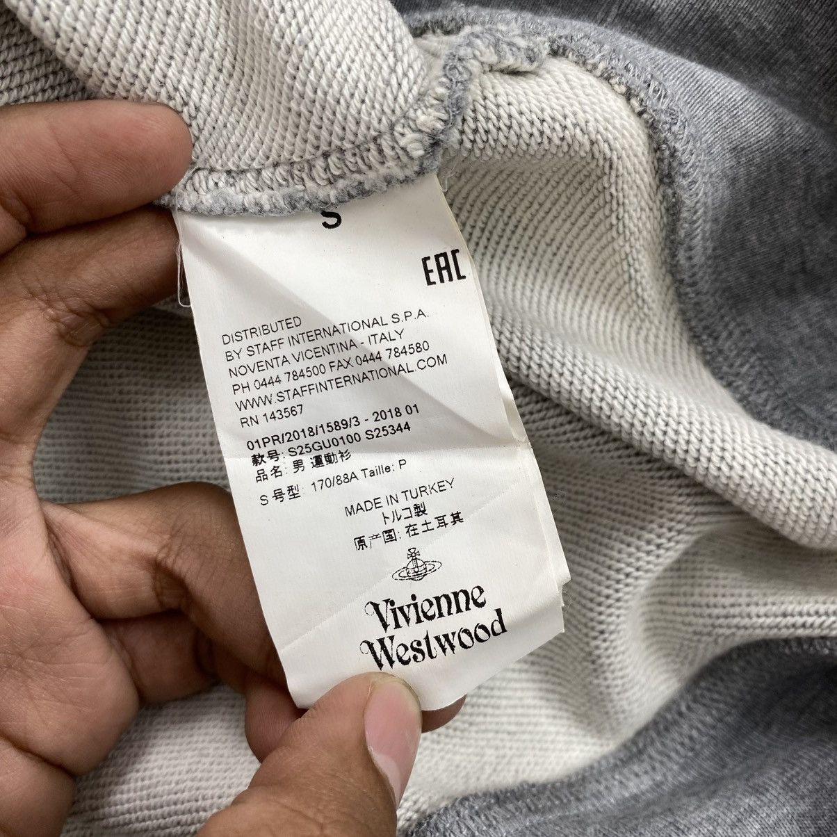 Vivienne Westwood 2000s Vivienne Westwood Climate Revolution Grey Sweatshirt Size US S / EU 44-46 / 1 - 9 Thumbnail