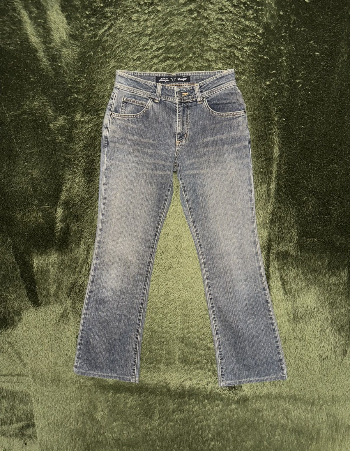 Wrangler [28] Wrangler Japan Vintage-Washed Bootcut Denim Pants Size US 28 / EU 44 - 1 Thumbnail