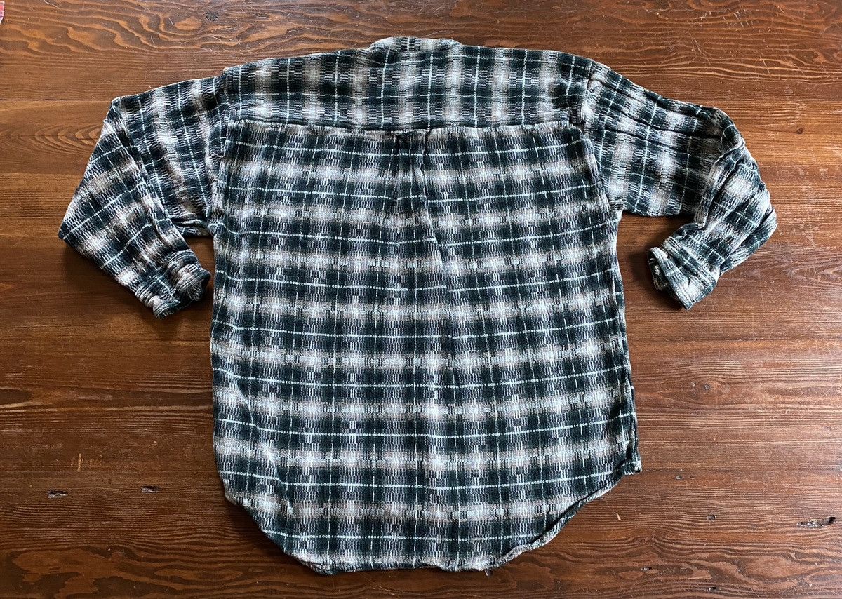 Vintage Vintage 90’s CZ Basics Standing Collar Woven Plaid Button Up Size US L / EU 52-54 / 3 - 14 Thumbnail