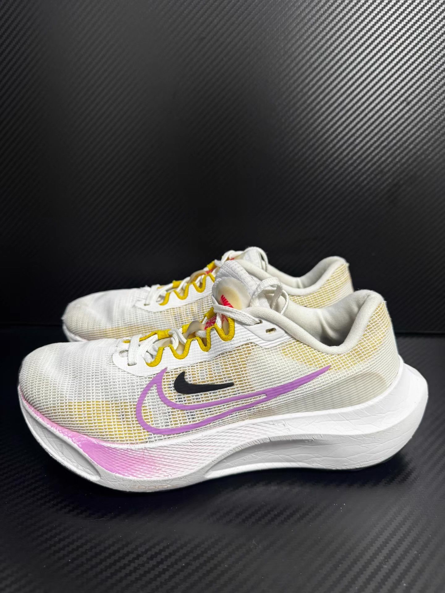 Nike Nike Zoom Fly 5 Q10 Size US 5 / EU 37 - 1 Thumbnail