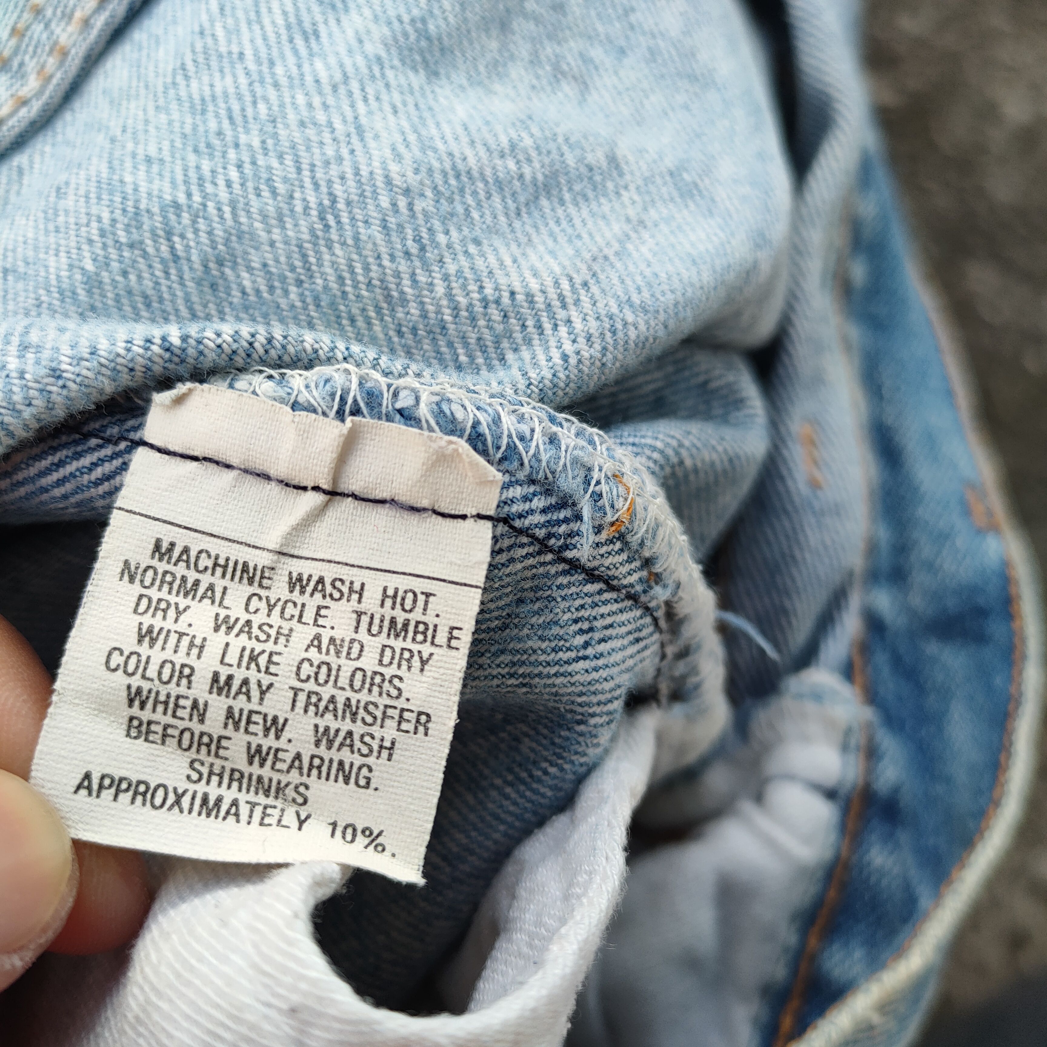 Levi's Vintage Clothing VINTAGE LEVI'S 501 BUTTON FLY JEANS RIPPED NAME BAND Size US 30 / EU 46 - 15 Thumbnail