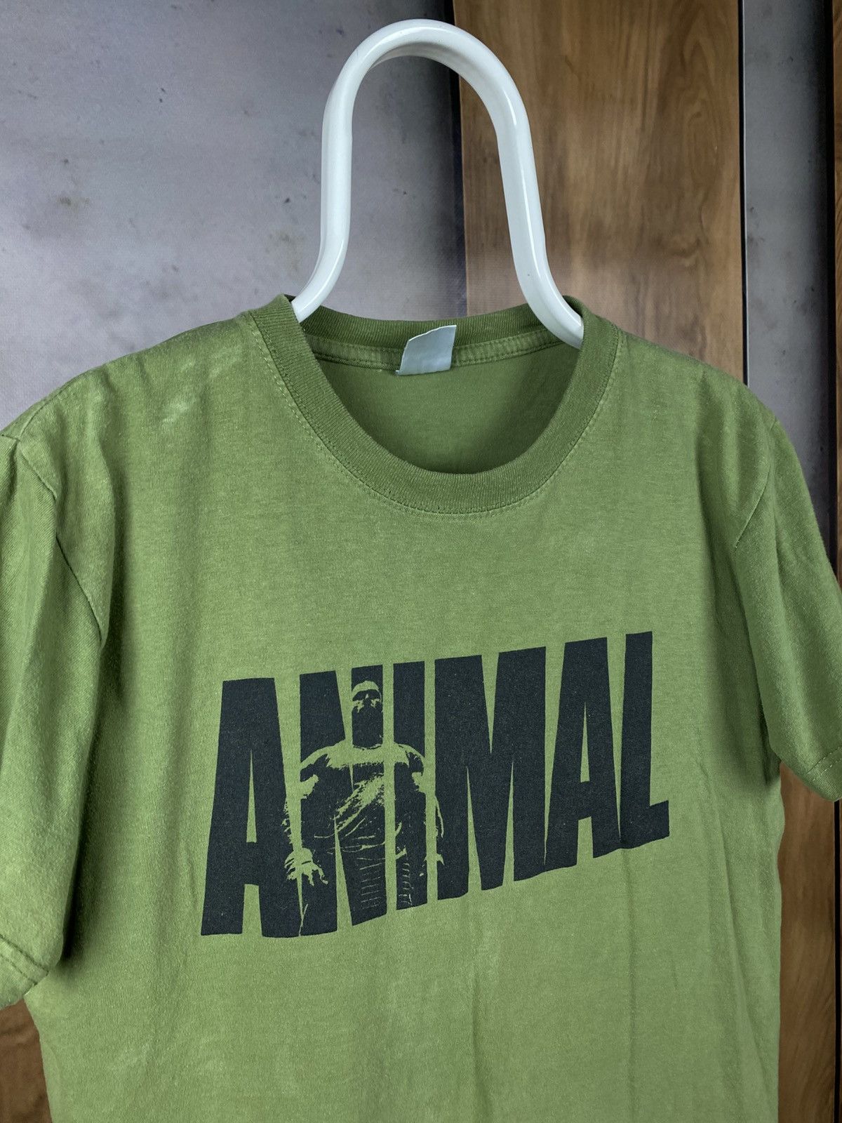 Band Tees 🪲Vintage 00s T-Shirt Animal Gym Powerlifter Bodybuilder Tee🪲 Size US M / EU 48-50 / 2 - 2 Thumbnail