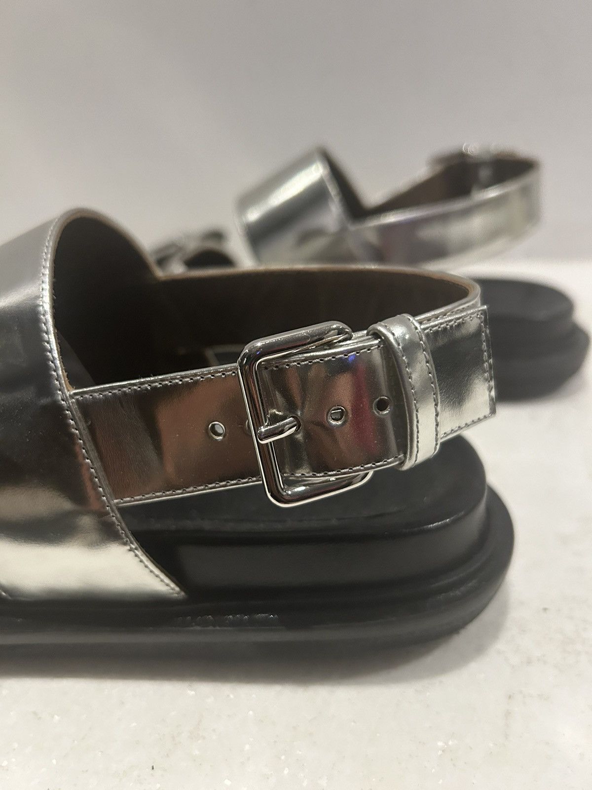 Marni New in box marni silver bow sandals. Size US 7 / IT 37 - 8 Thumbnail