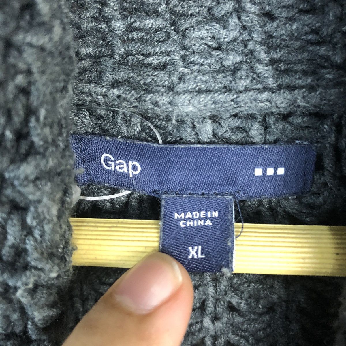 Gap Gap Grey Cardigan knitwear vintage #A477 Size US XL / EU 56 / 4 - 10 Thumbnail