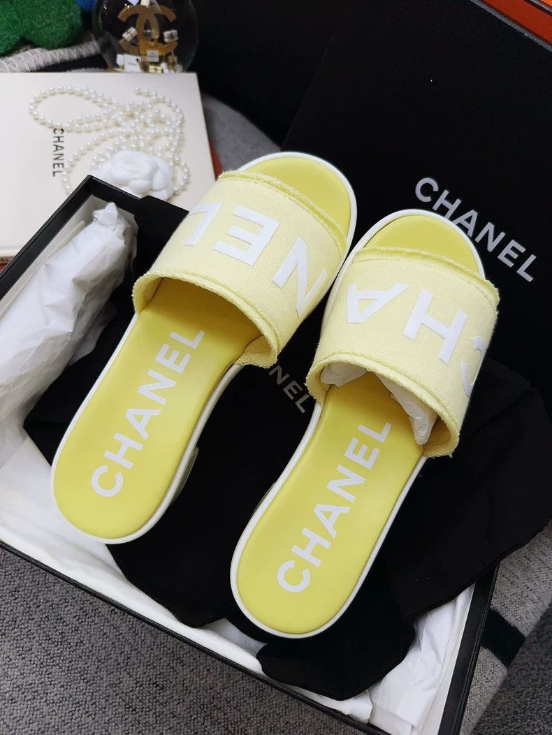 Chanel Chanel Yellow Logo Slide Sandals for Women Size US 8 / IT 38 - 6 Thumbnail