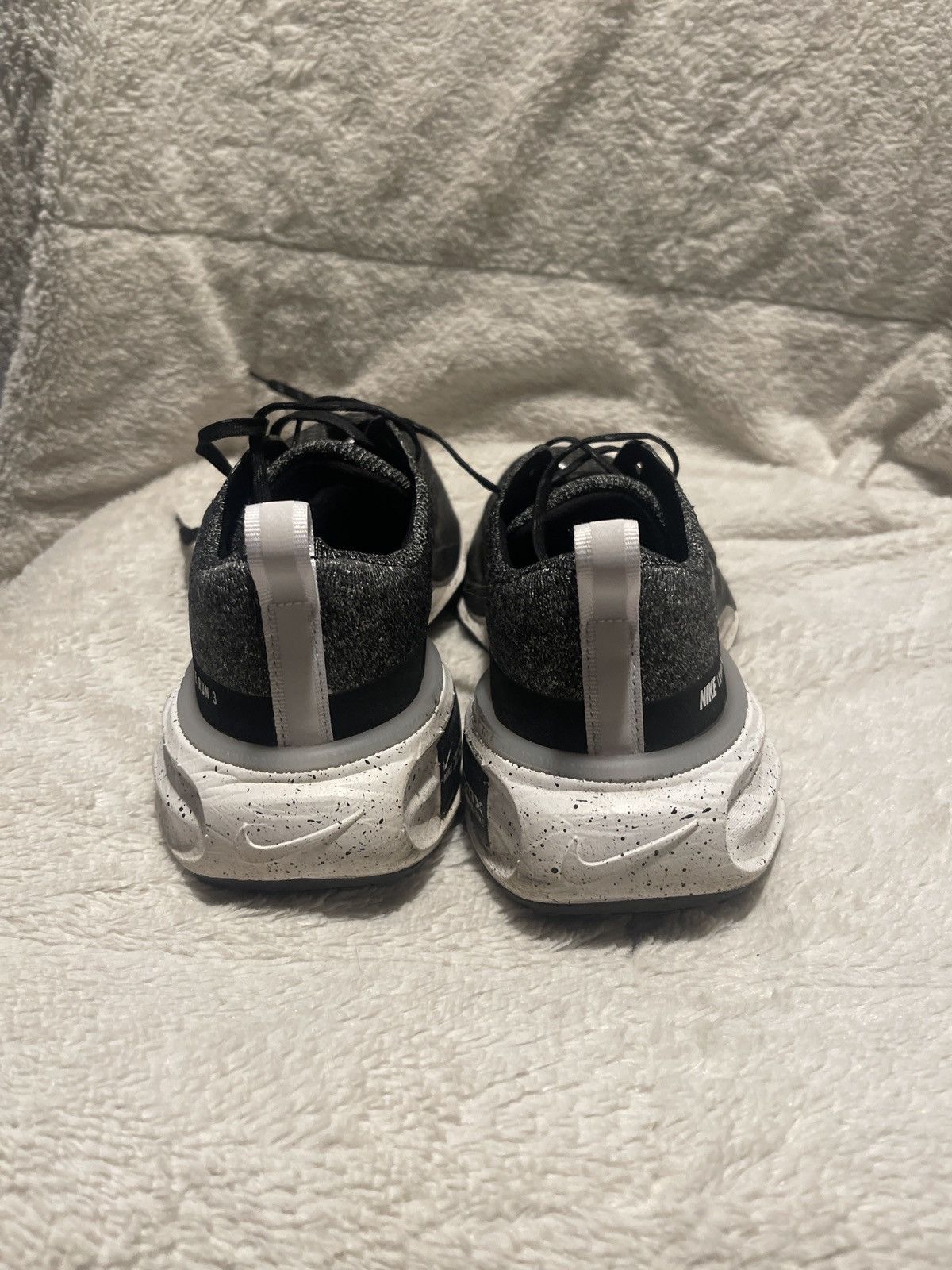 Nike ZoomX Invincible Run Flyknit 3 ‘Oreo’ Size US 8 / EU 41 - 2 Thumbnail