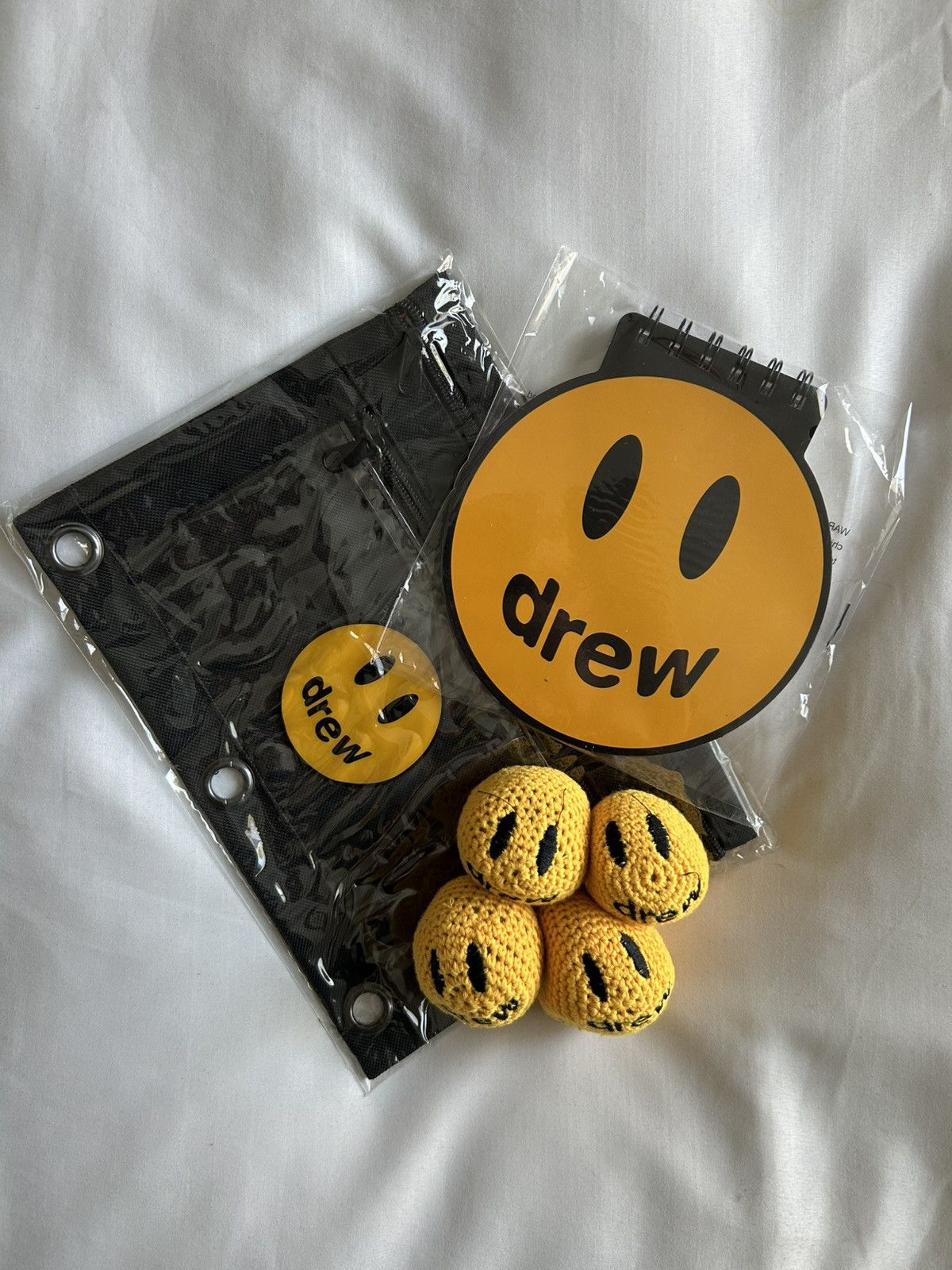 その他 drew house mascot skatedeck white Drew House × Justin Bieber Drew House 8” White Skate Deck | Grailed