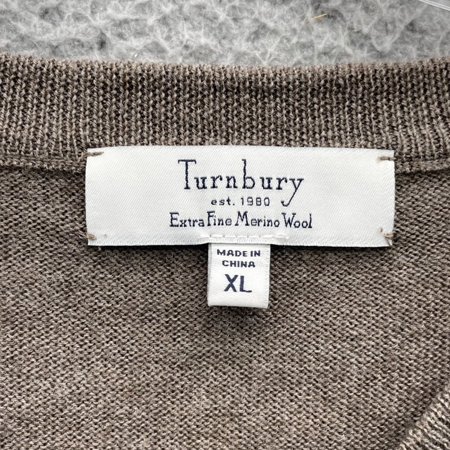 Vintage Turnbury Merino Wool Sweater Men's XL Beige V-Neck Corpcore Academia Size US XL / EU 56 / 4 - 3 Thumbnail