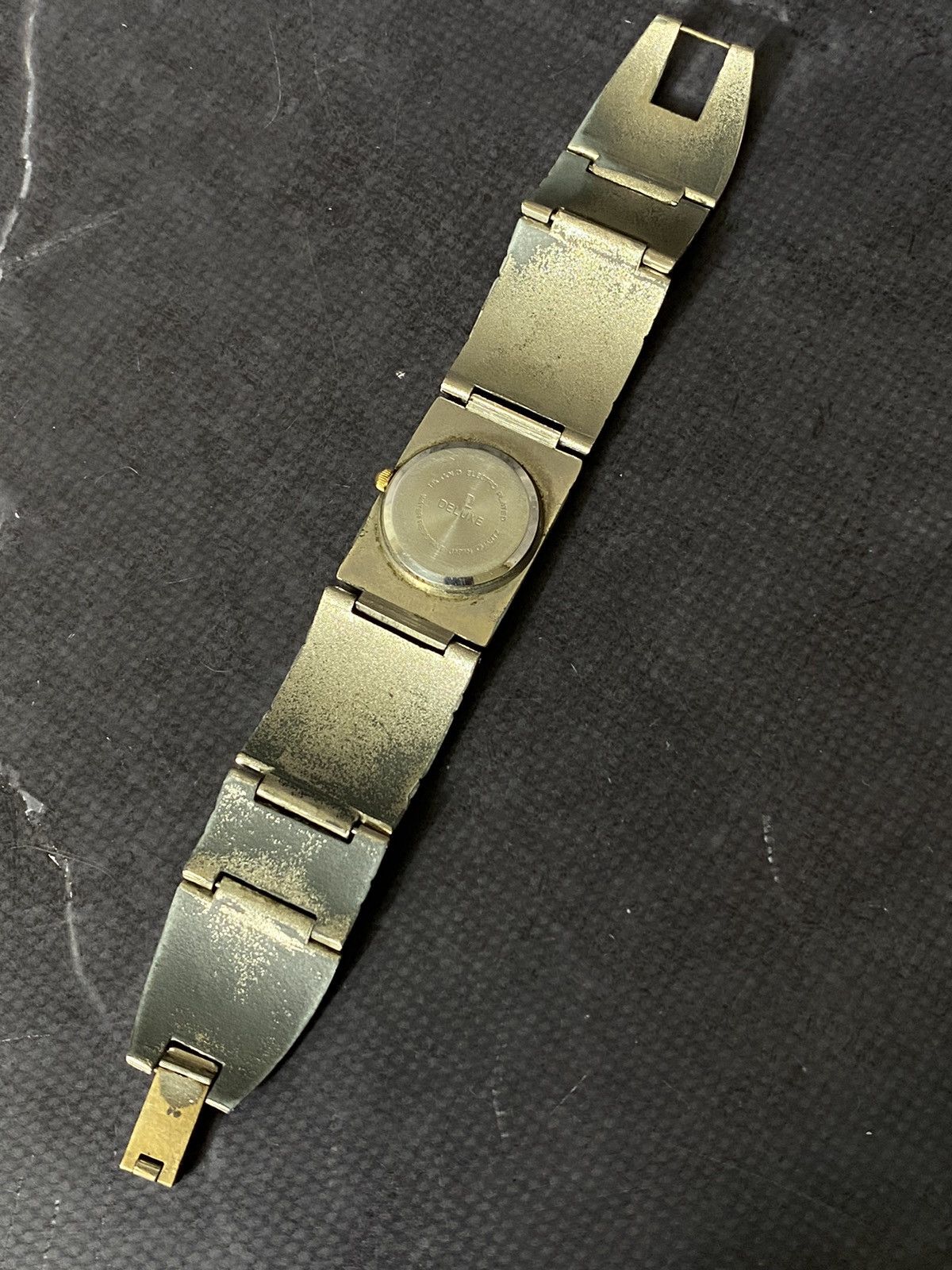 Japanese Brand Y2K De Luxe Textured Grunge Watch Size ONE SIZE - 8 Thumbnail