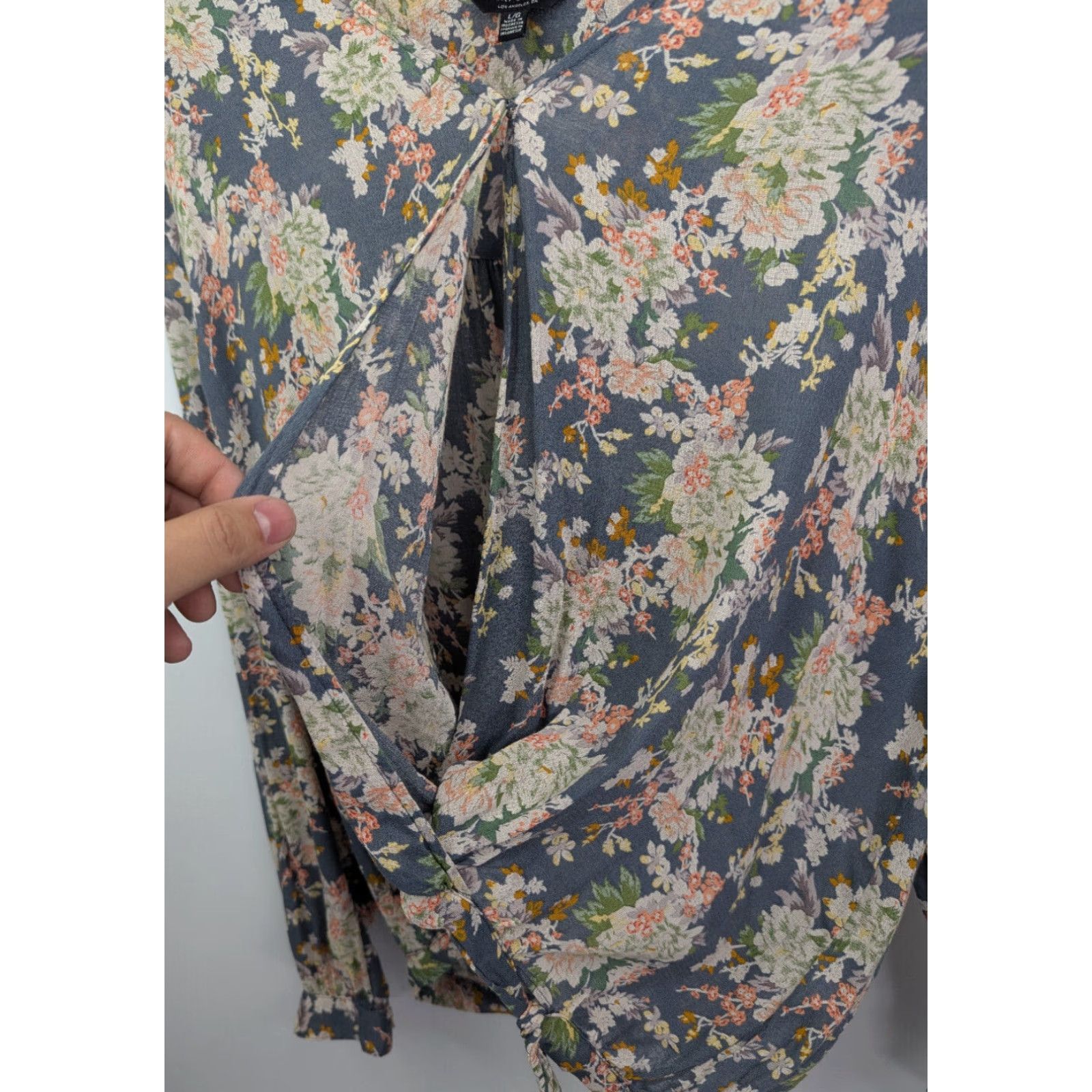 Lucky Brand Lucky Brand Sawyer Wrap Blouse Top Women's L Floral V-Neck Chiffon Bow Bohemian 7WD41127 Size L / US 10 / IT 46 - 5 Thumbnail