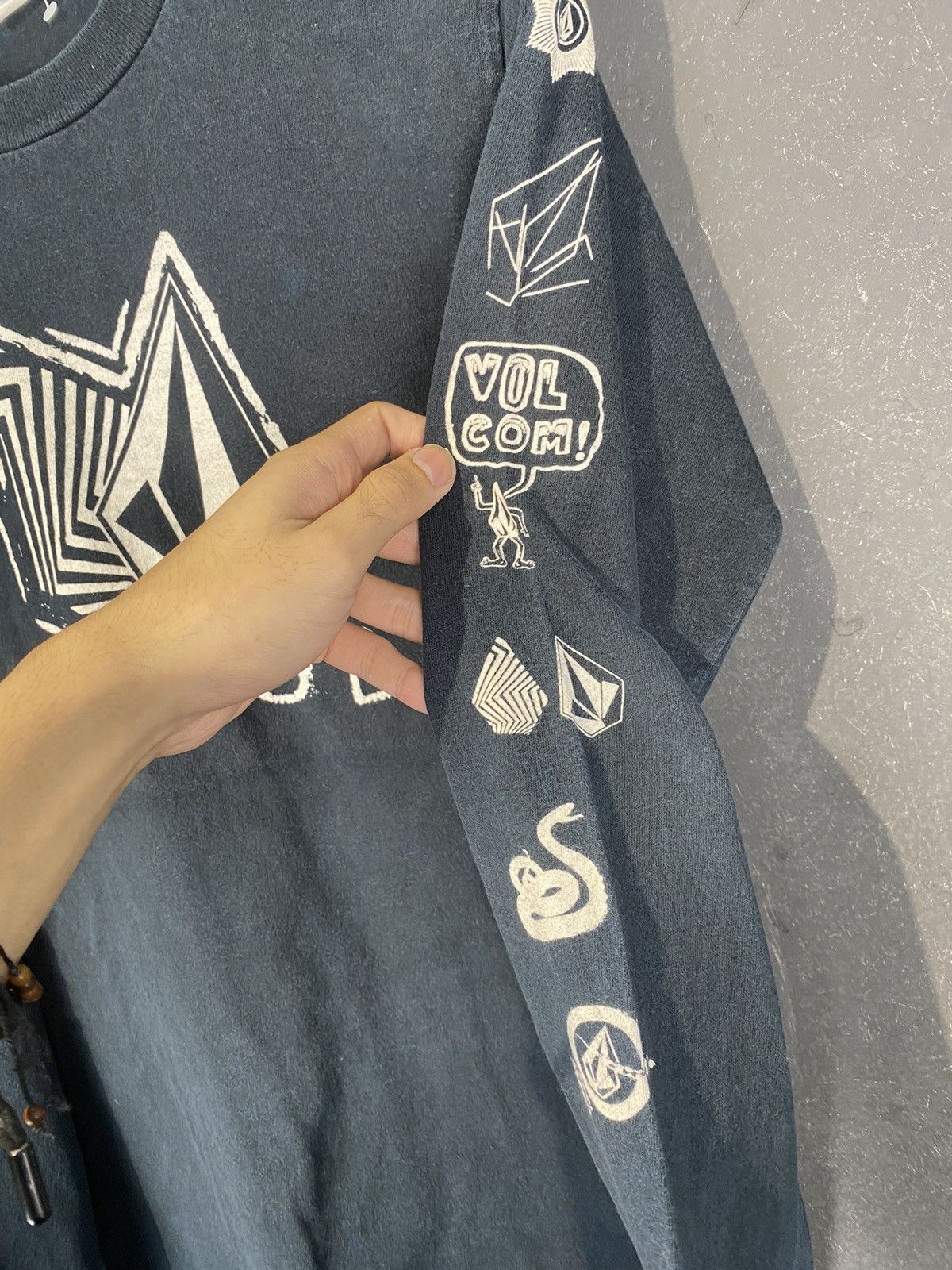 Shorty's Skateboards × Vintage × Volcom y2k Volcom Skateboard Longsleeve Tee Size US S / EU 44-46 / 1 - 5 Thumbnail