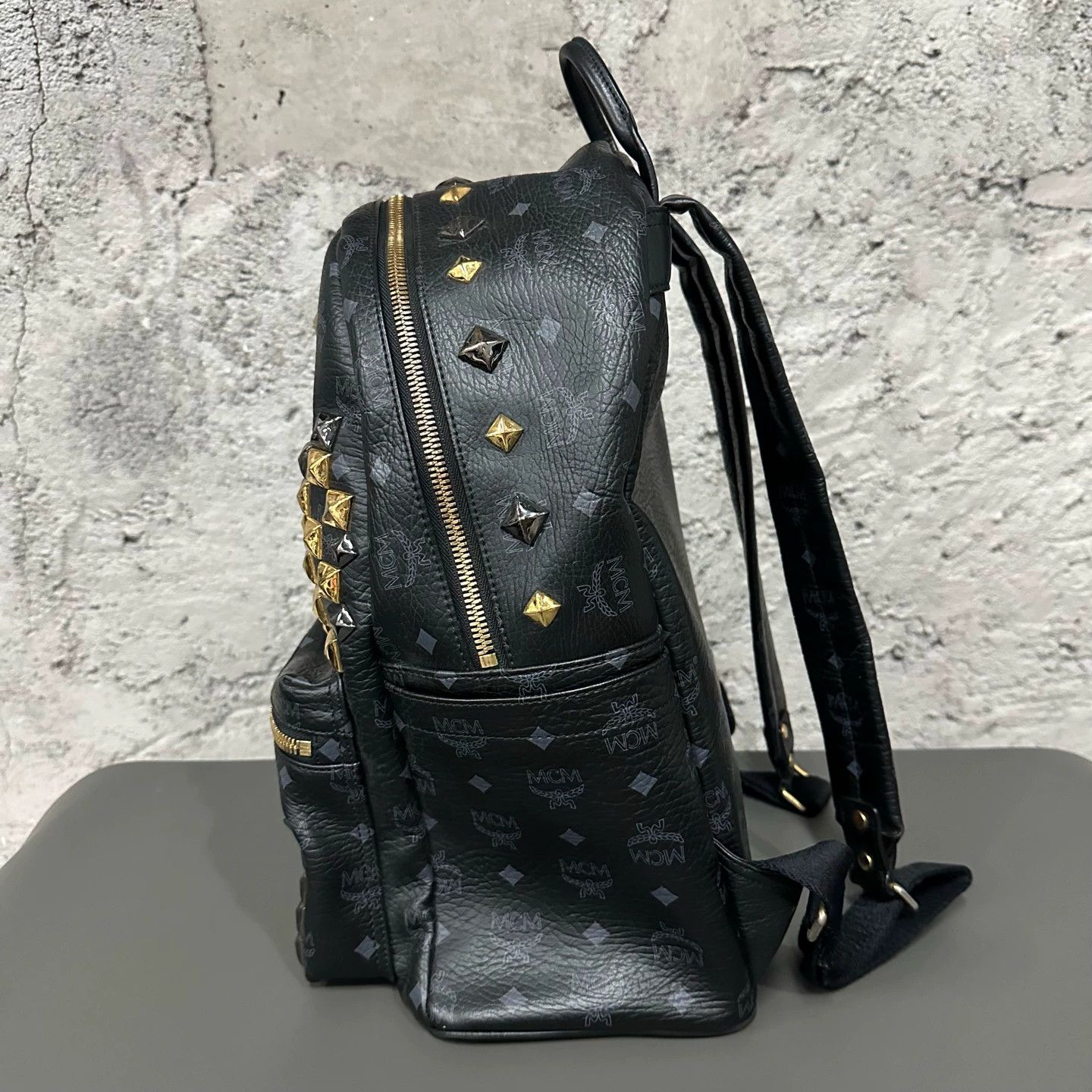 MCM MCM Retro Leather Rivet Backpack 36x16x40 Size ONE SIZE - 4 Thumbnail