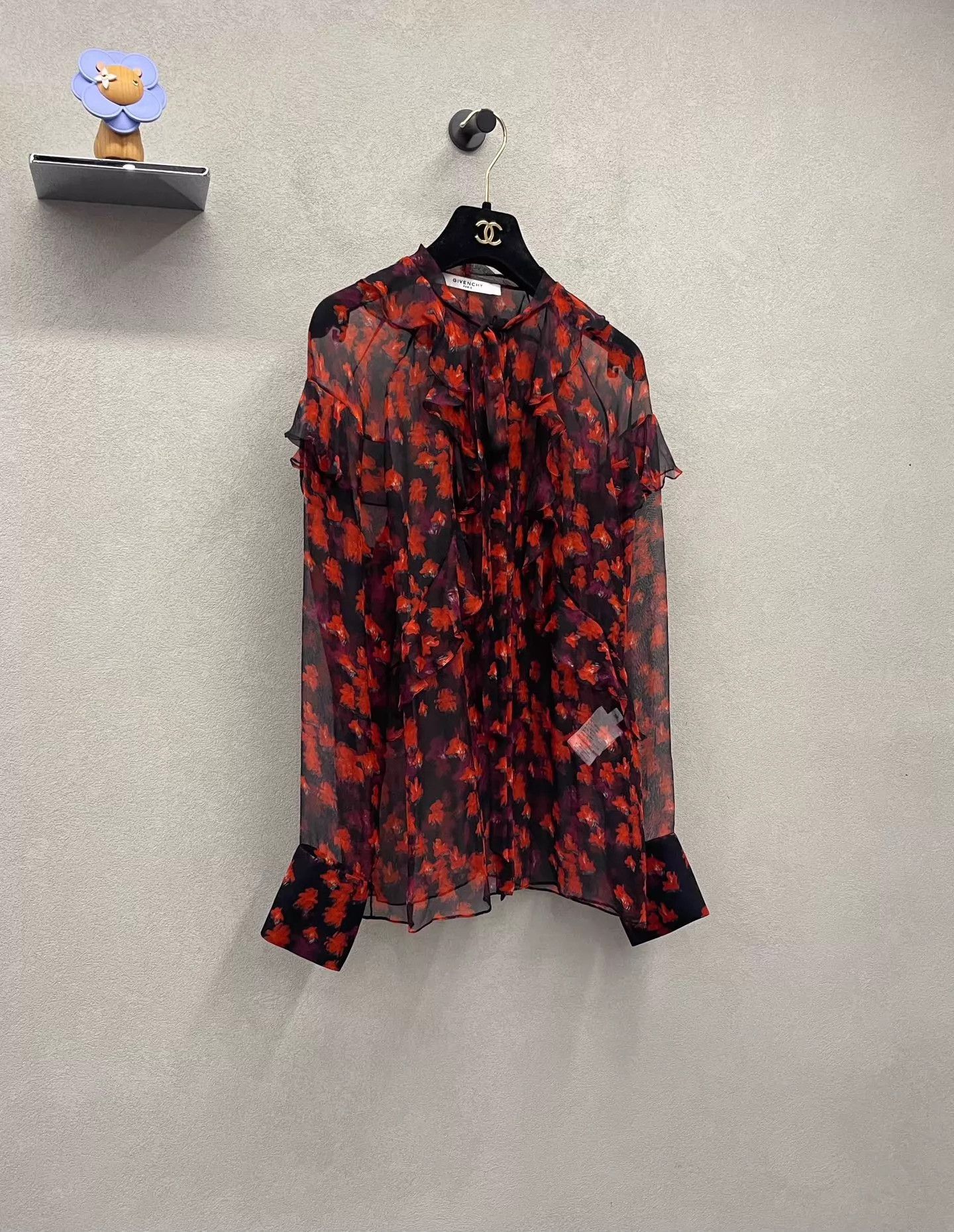 Givenchy Givenchy floral silk LS black-red ruffled shirt FR38 Size XS / US 0-2 / IT 36-38 - 3 Thumbnail