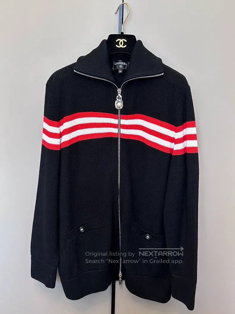 Chanel Chanel 24a black jacket Size XS / US 0-2 / IT 36-38 - 1 Thumbnail