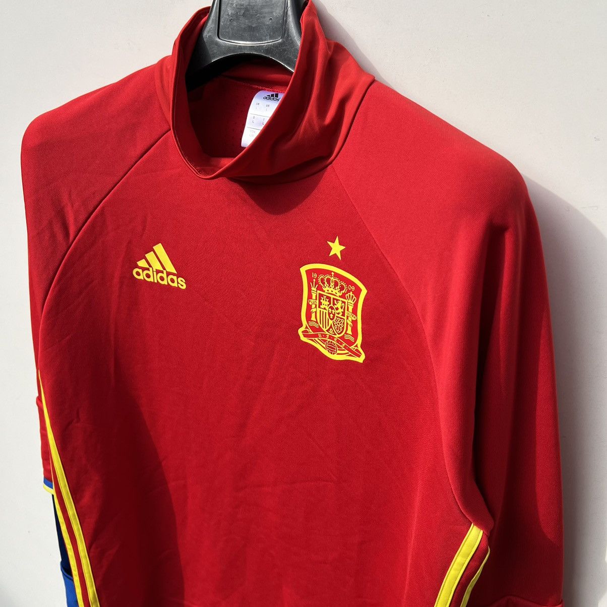 Adidas Spain team training jacket adidas Size US L / EU 52-54 / 3 - 3 Thumbnail