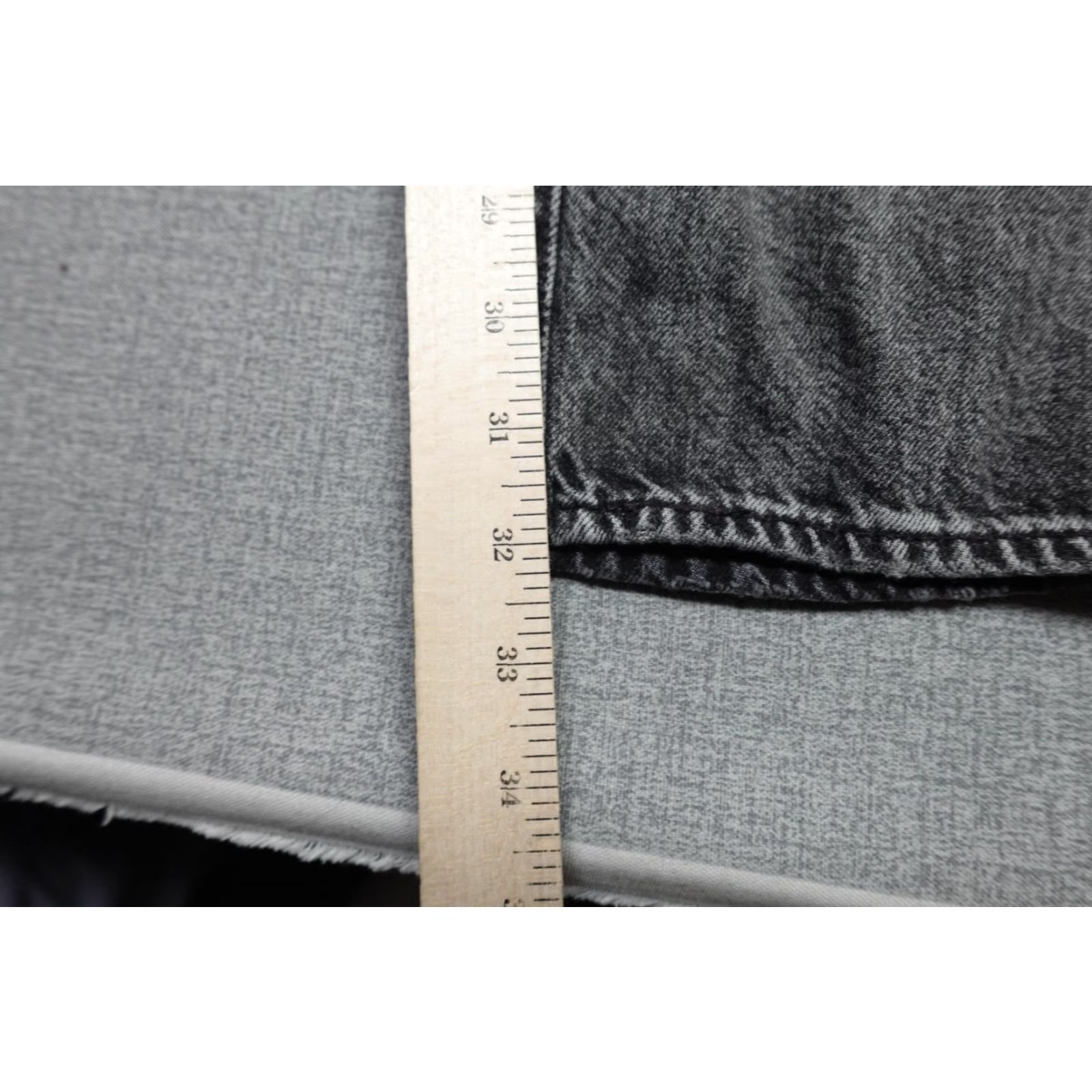 Levi's Levi's 501 Jeans Men 31x32 Distressed Button Fly Denim Straight Gray Washed Black/Gray 501 Original Fit Mens Distressed Jeans 31 32 Size US 31 - 6 Thumbnail