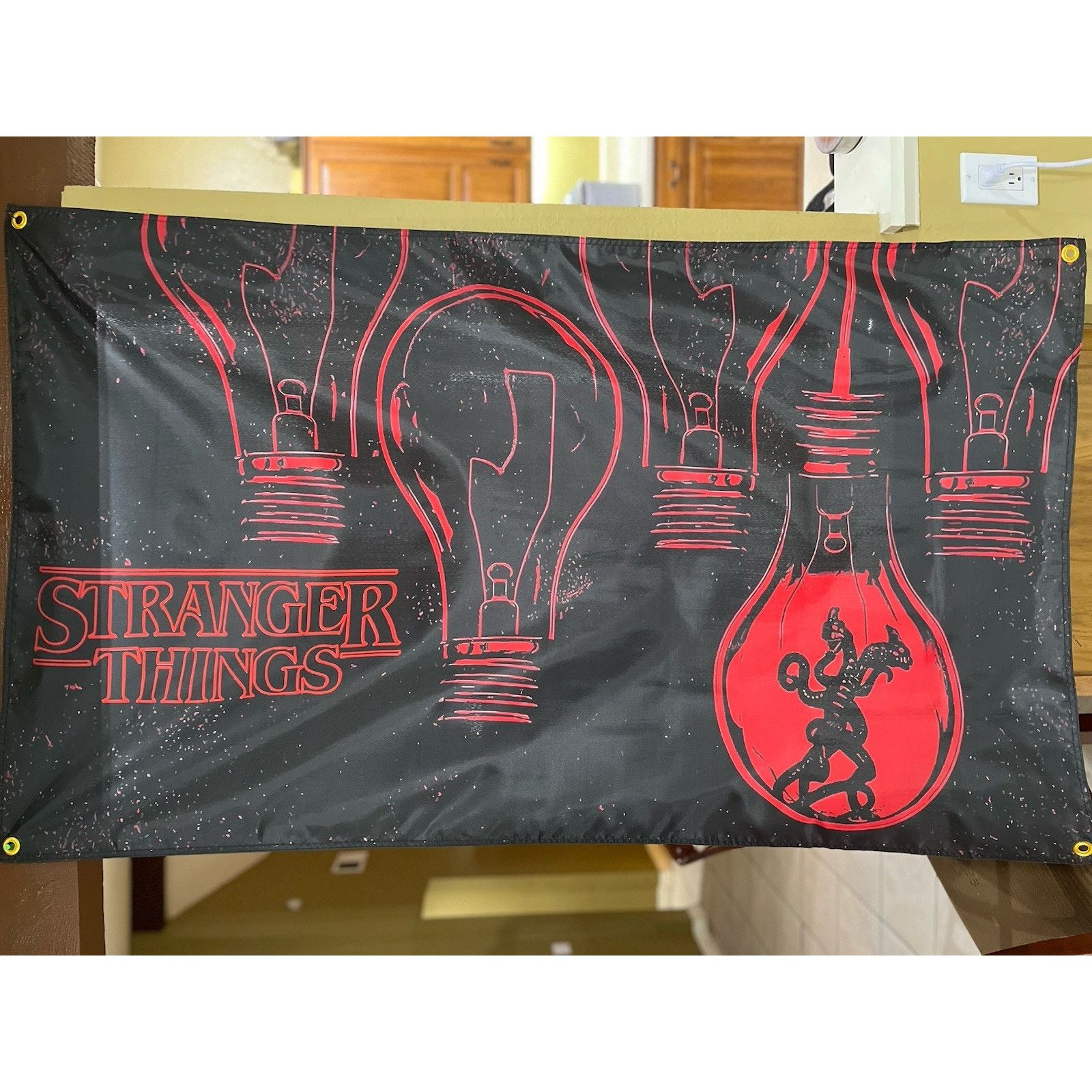LEGO STRANGER THINGS 5' Demogorgon Upside Down Flag Size ONE SIZE - 1 Thumbnail