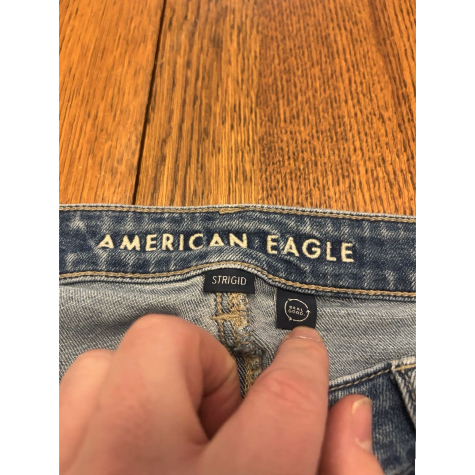 American Eagle Outfitters American Eagle Outfitters Mom Jeans Womens 16 Short Strigid Ripped Knee Blue Denim 5-Pocket Design Vintage No Size 38" / US 16 / IT 52 - 3 Thumbnail