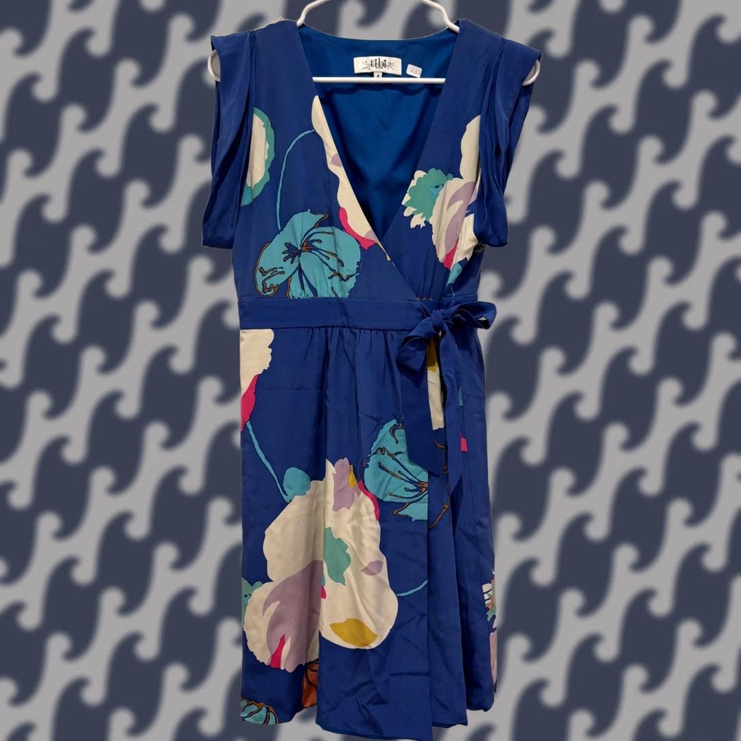 Tibi Tibi New York Silk Wrap Dress V-Neck Flutter Sleeve Blue Floral Size 4 Size S / US 4 / IT 40 - 1 Thumbnail