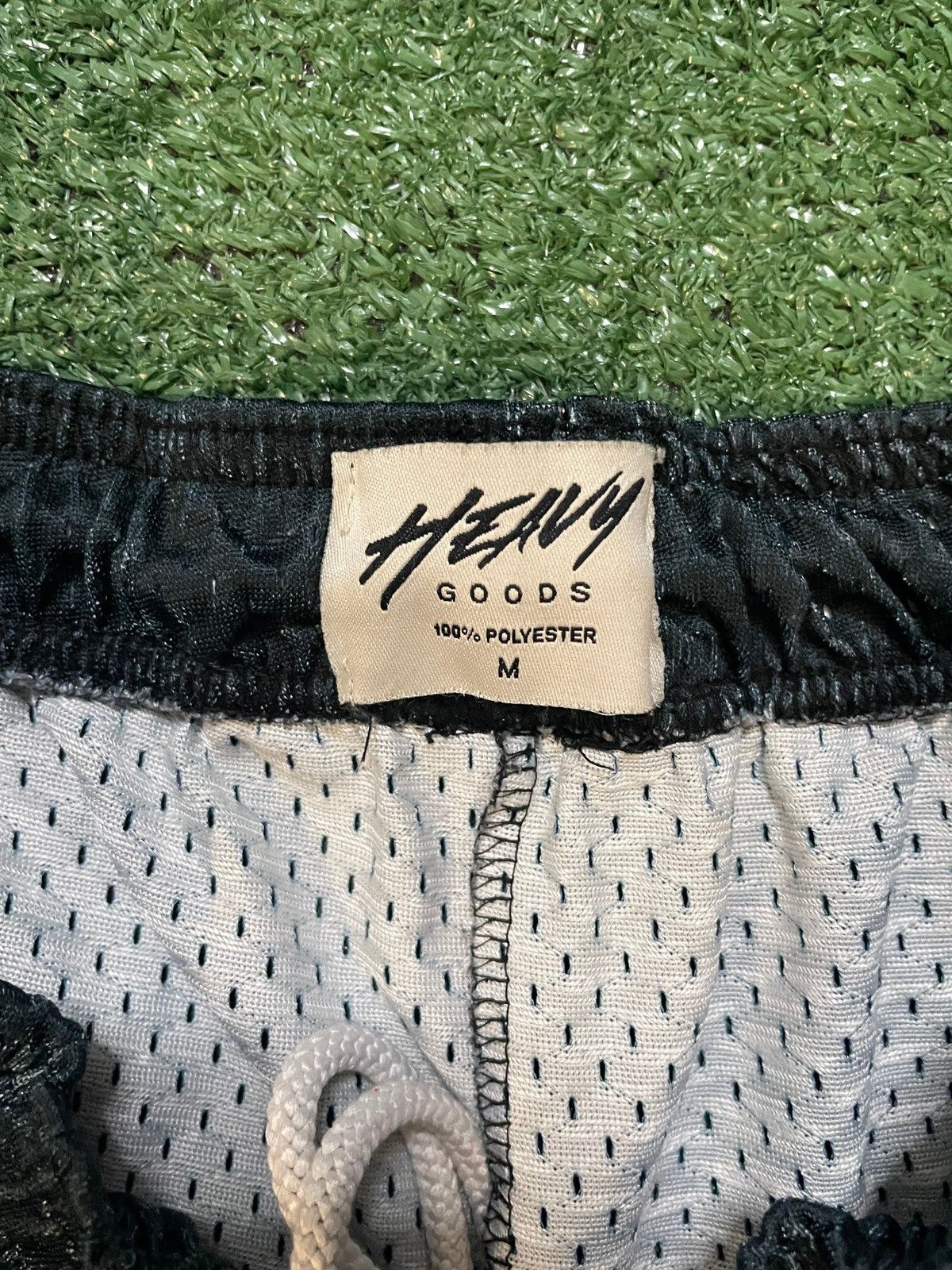 Other Heavy Goods Kobe Bryant 8 and 24 mesh shorts Size US 32 / EU 48 - 4 Thumbnail