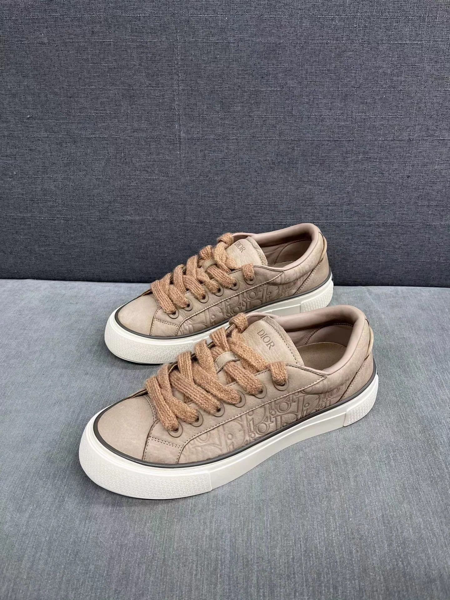 Dior Dior b33 Beige 43 99 New Size US 10 / EU 43 - 1 Thumbnail