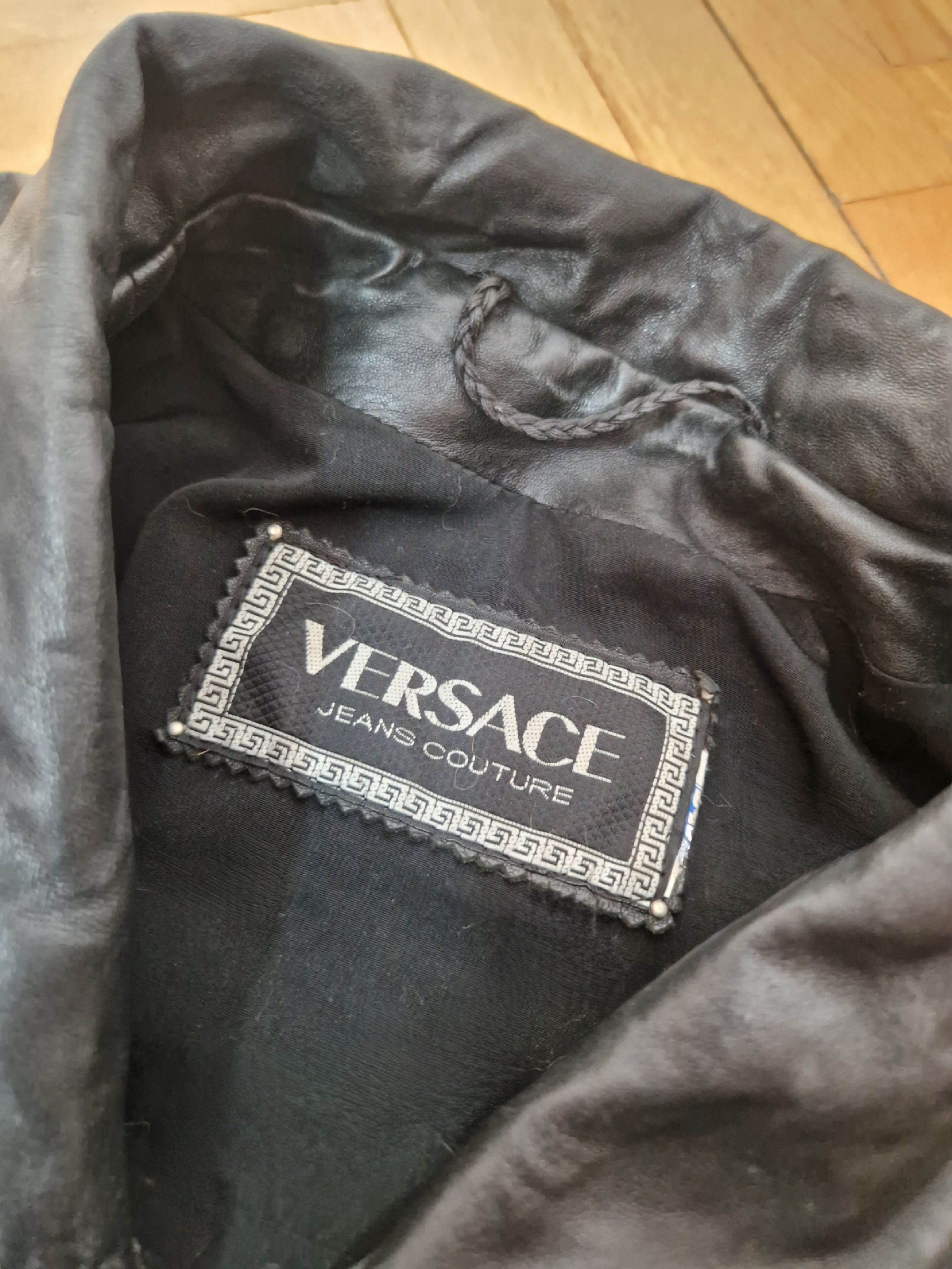 Versace Versace vintage 90s big logo medusa leather biker jacket Size US XL / EU 56 / 4 - 3 Thumbnail