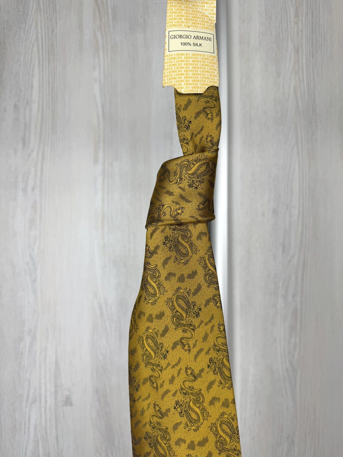 Giorgio Armani Giorgio Armani 100% silk hand made japanese dragon necktie Size ONE SIZE - 6 Thumbnail