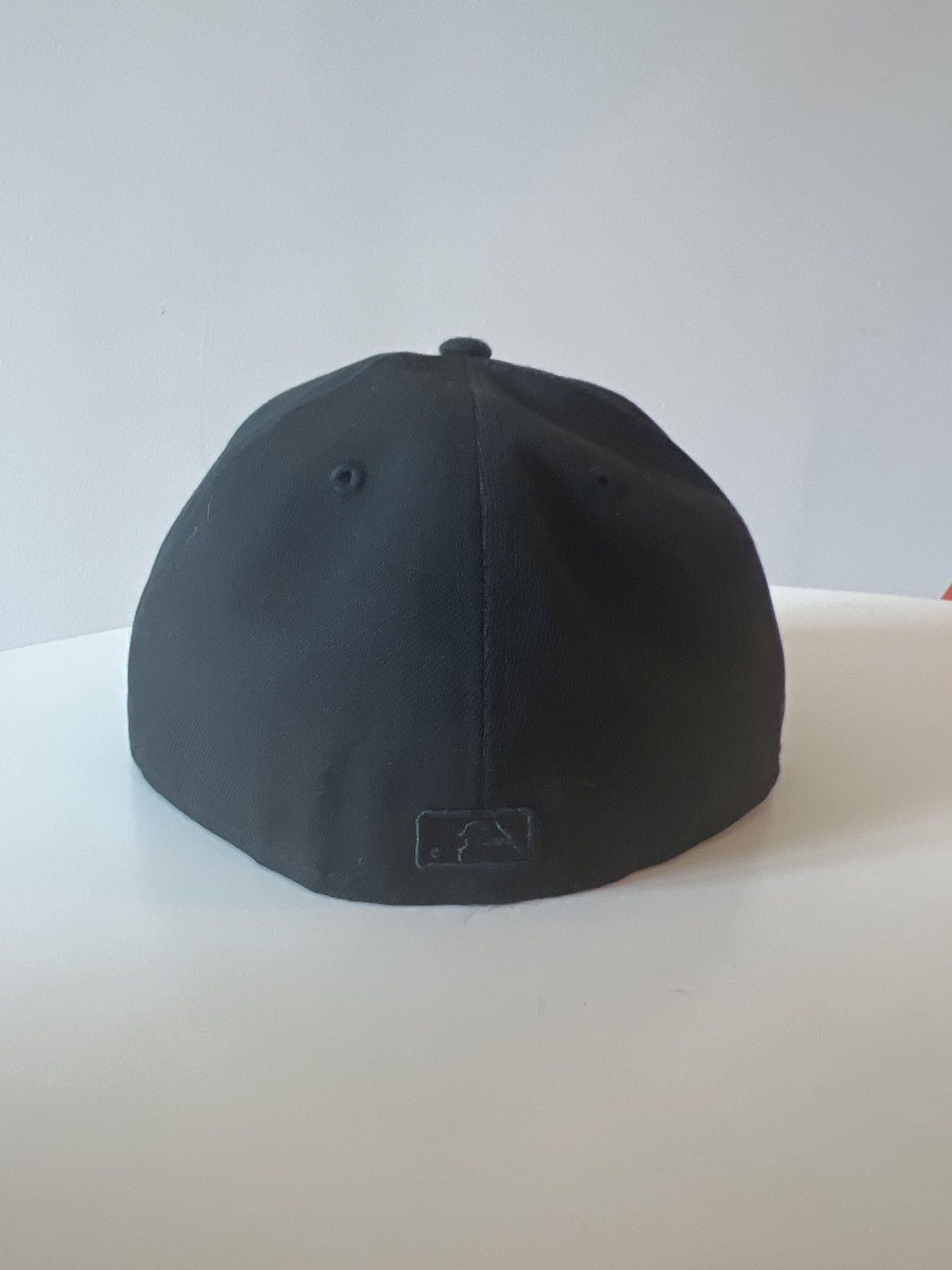 New Era Brand New Black on Black New Era Mets Fitted Cap Size ONE SIZE - 2 Thumbnail