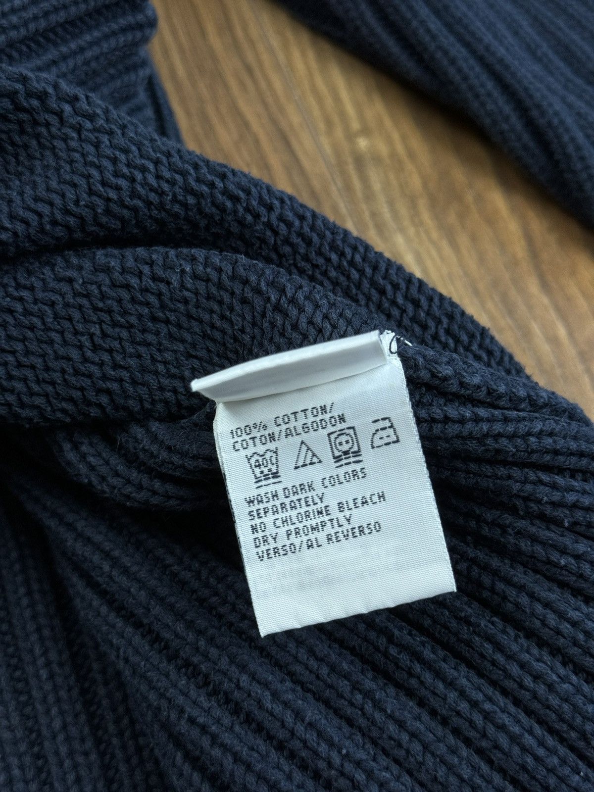 Tommy Hilfiger Sweater Tommy Hilfiger 00s original streetwear casual item Size US L / EU 52-54 / 3 - 3 Thumbnail