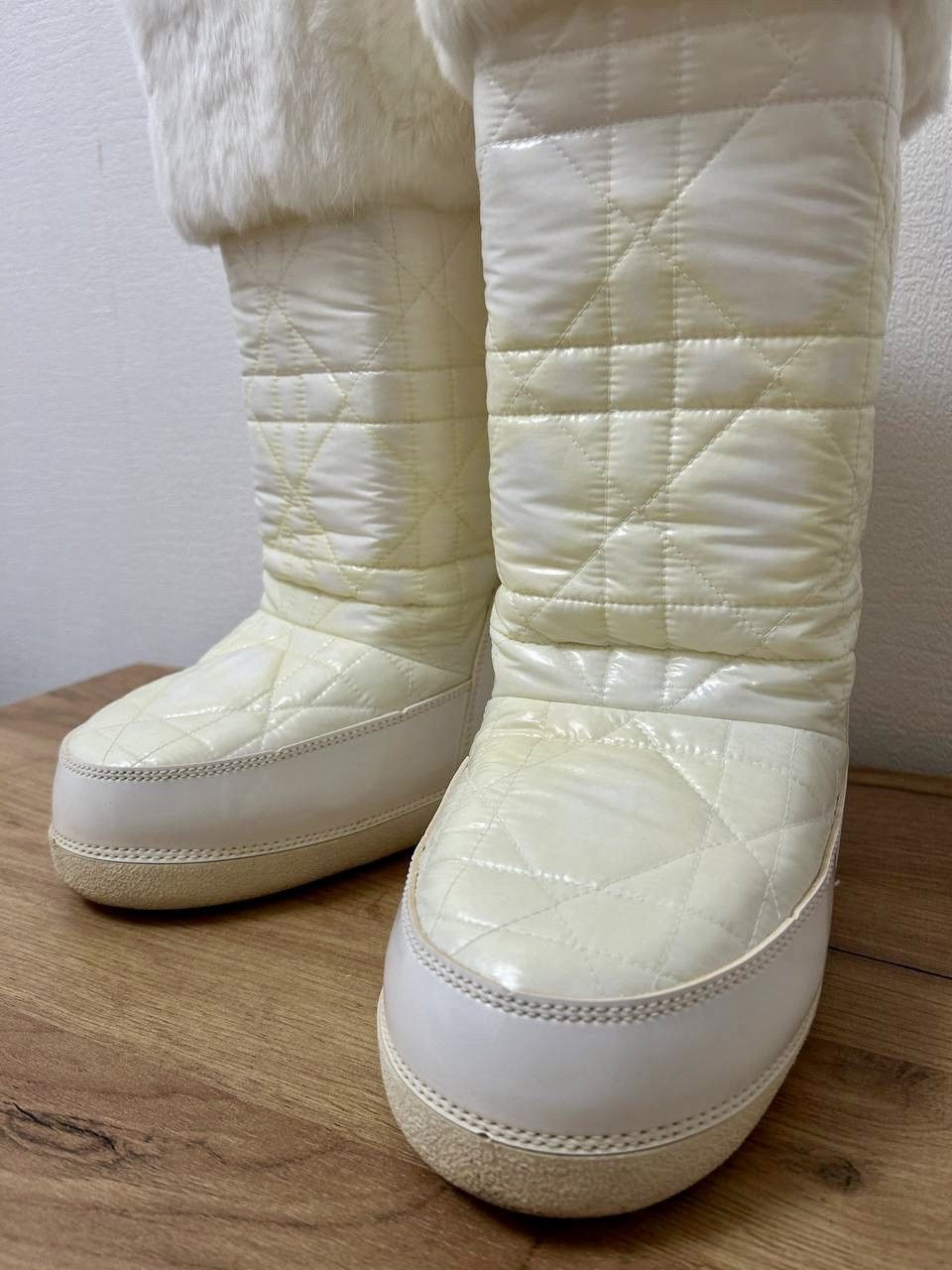 Dior Y2K Dior by John Galliano Fur Gradient Snow Pompon Boots Size US 7 / IT 37 - 6 Thumbnail