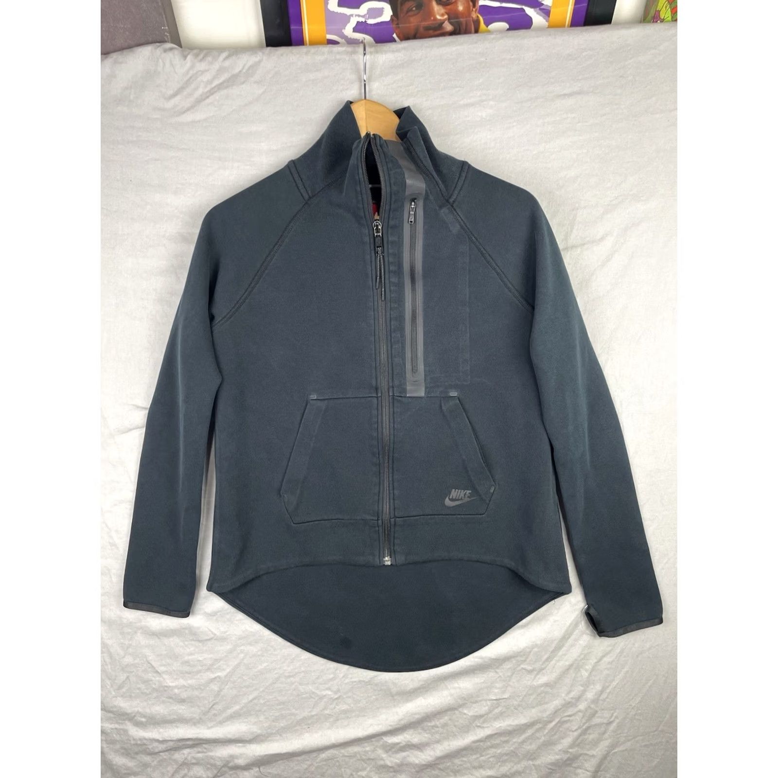 Nike Nike Sweater Womens Medium Black Tech Fleece Moto Cape Sweatshirt 642688-011 Size M / US 6-8 / IT 42-44 - 2 Thumbnail