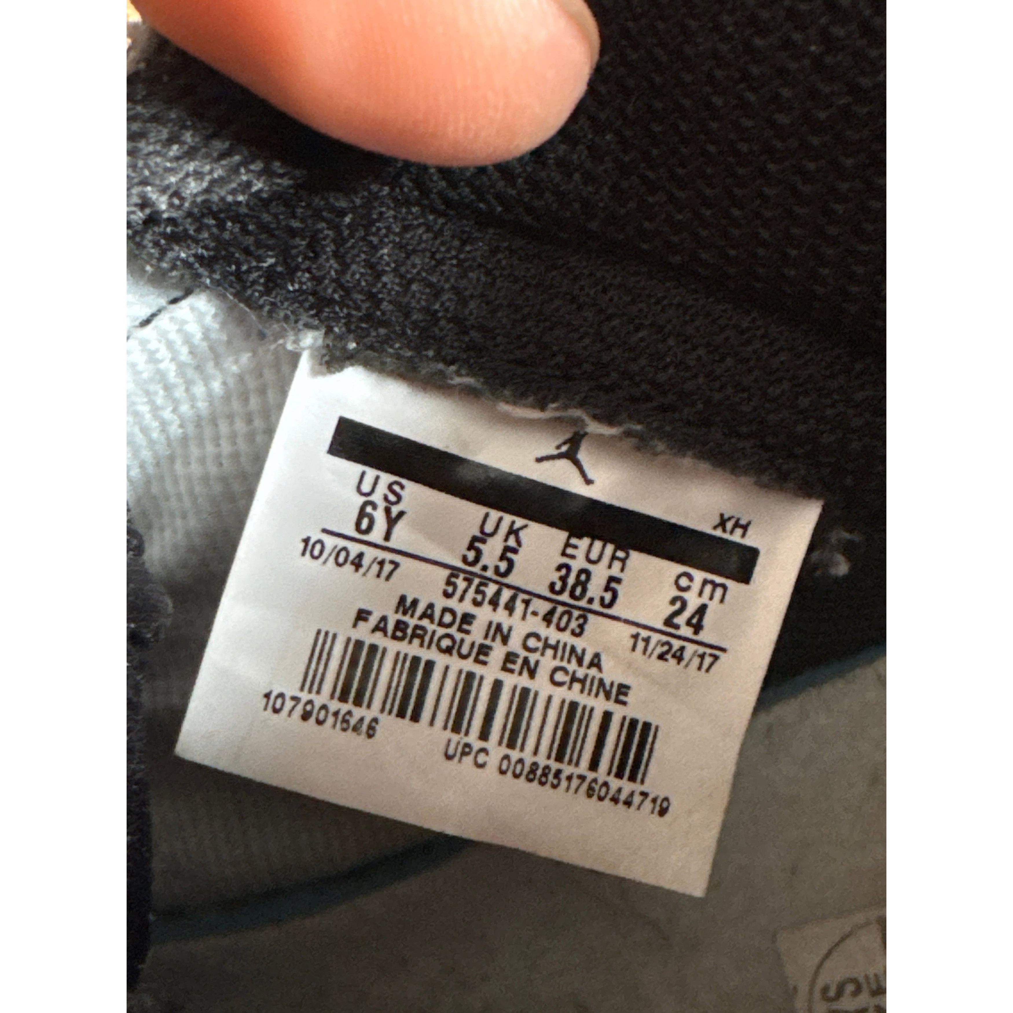 Jordan Brand Jordan Retro 1 High Game Royal Size US 6 / EU 39 - 7 Thumbnail