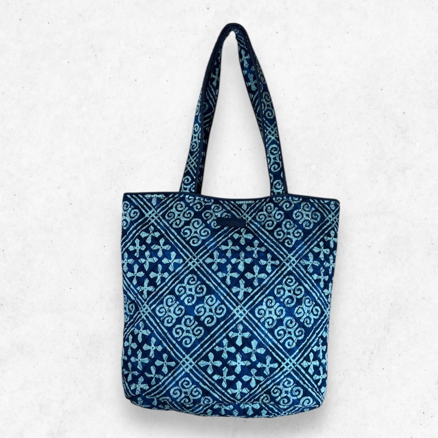 Vera Bradley Vera Bradley Retired Pattern Cuban Tiles Tote Bag Magnet Size ONE SIZE - 1 Thumbnail