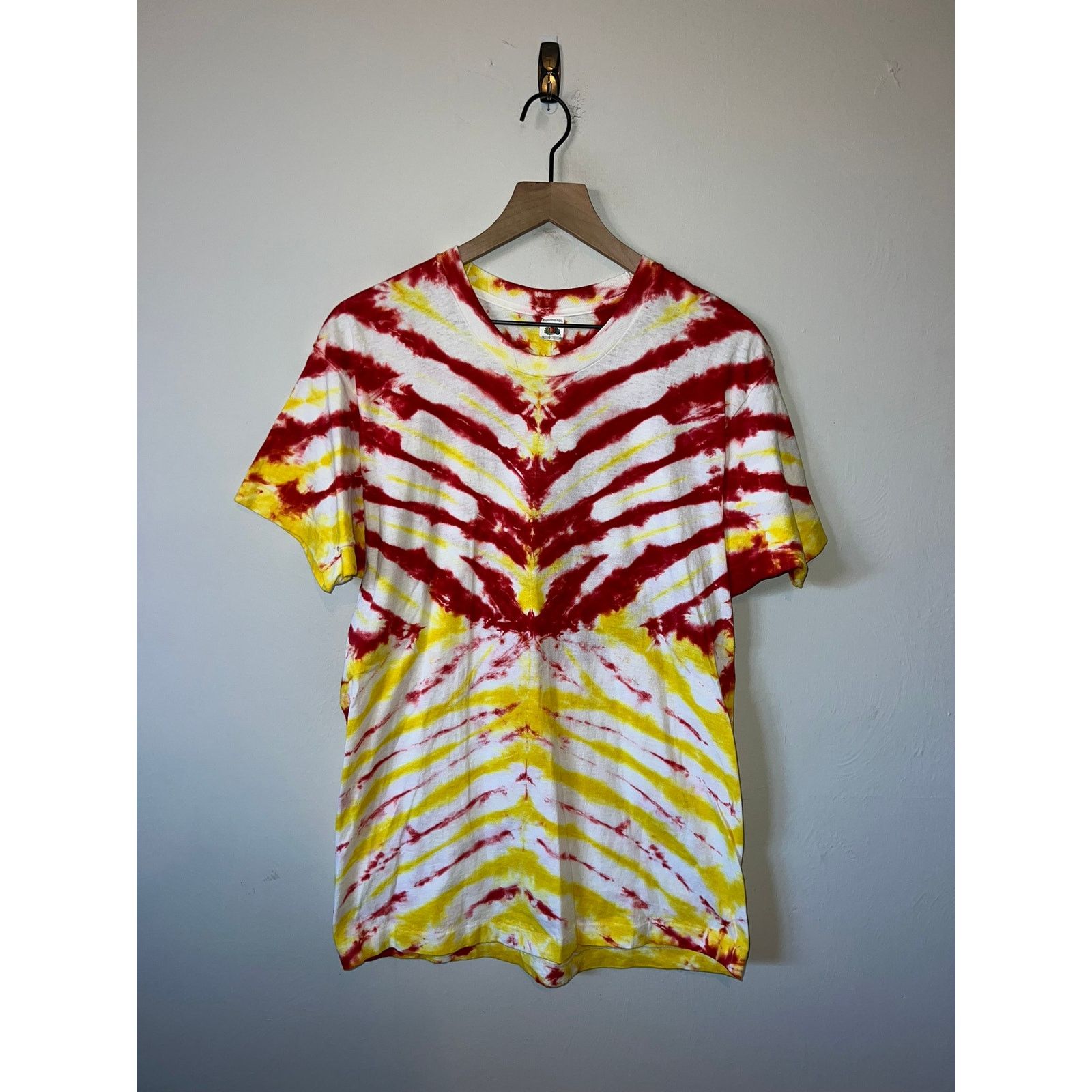 Fruit Of The Loom Vintage Tie Dye Shirt Fruit of The Loom Red VTG 80s 1980s L Size US L / EU 52-54 / 3 - 1 Thumbnail